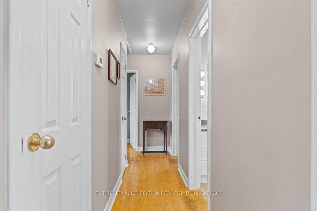 272 Bridge Street photo 19
