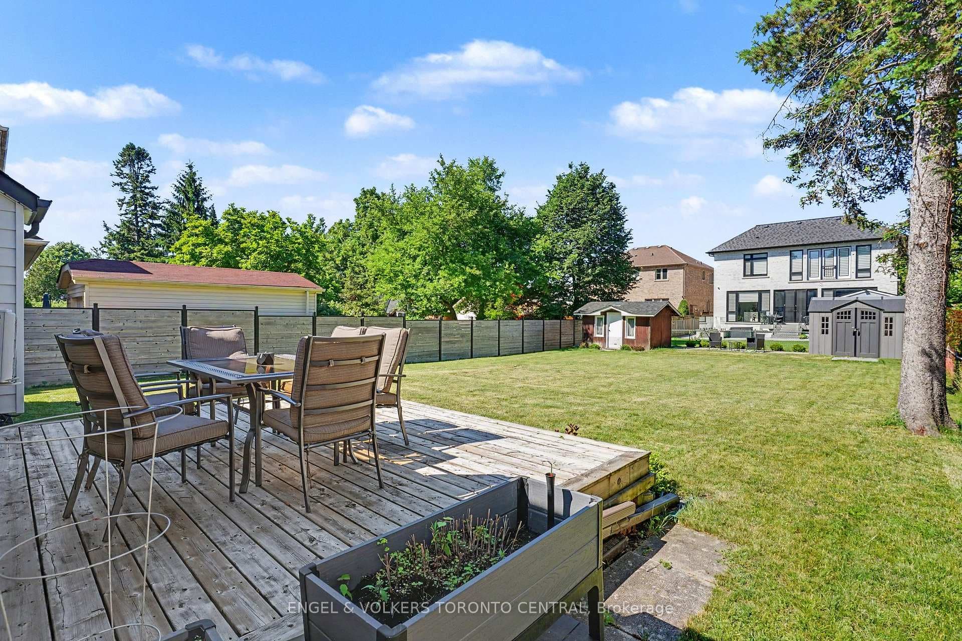 28 Inverleigh Drive photo 27