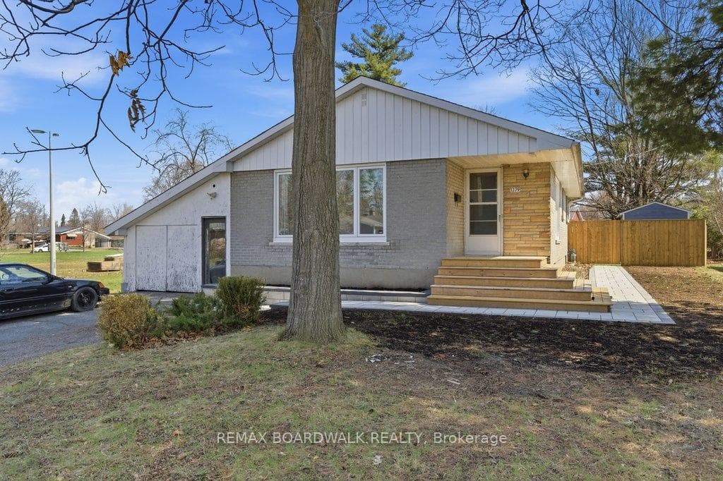 1279 Adirondack Drive photo 3
