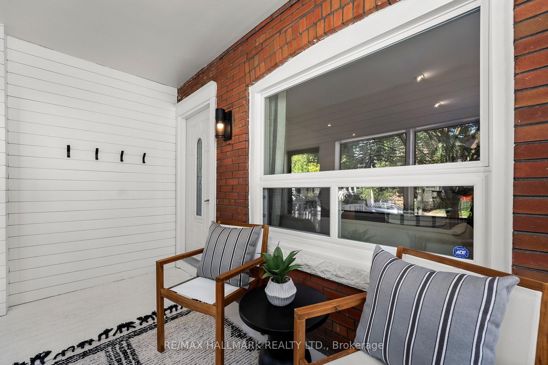 17 Athletic Avenue photo 3