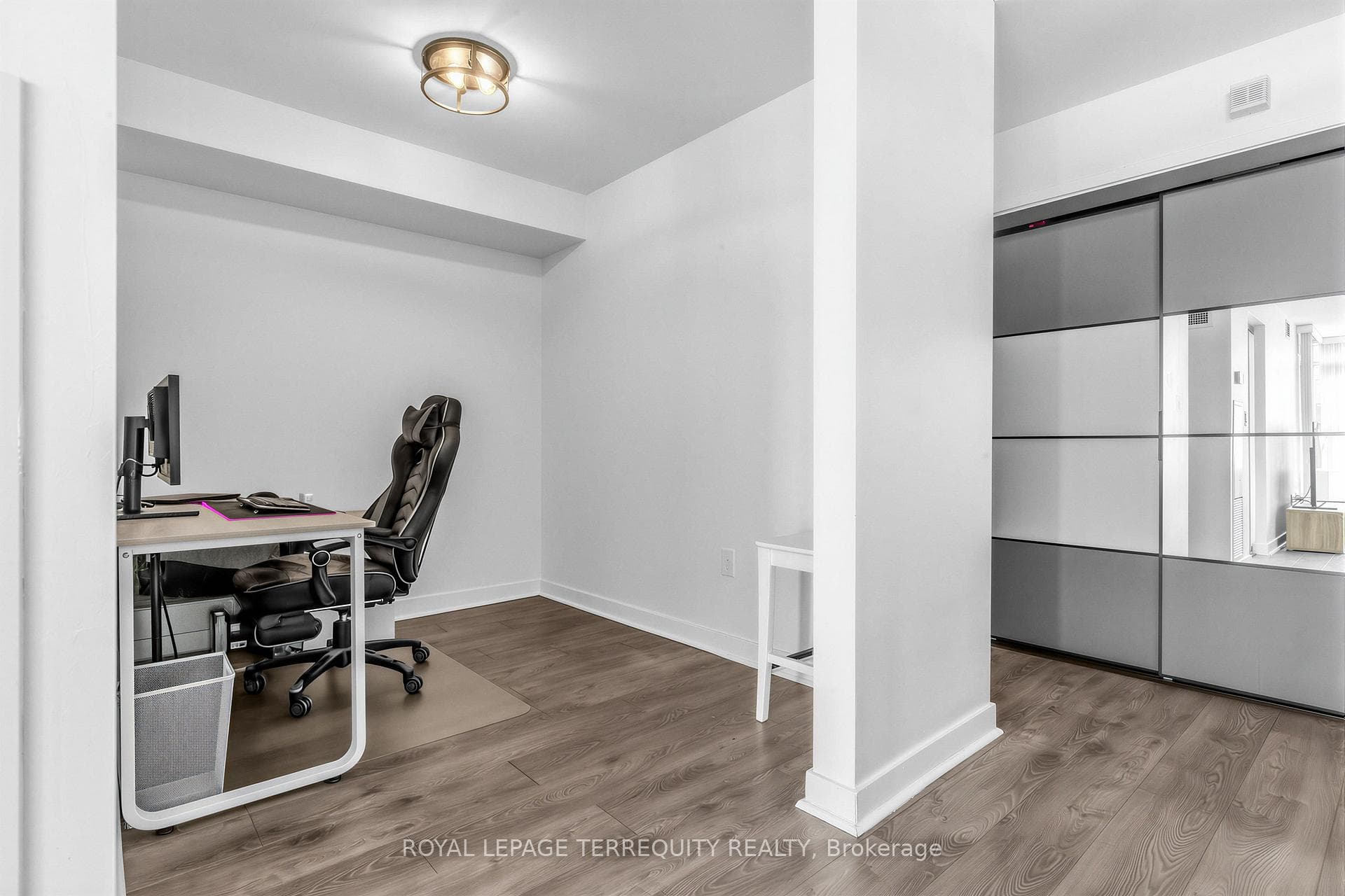 25 Telegram Mews Unit 2107 photo 22