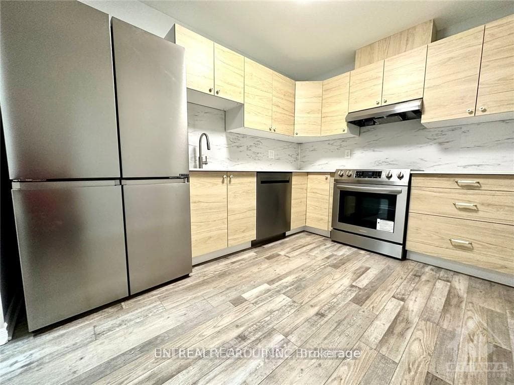 1464 BASELINE Road photo 4