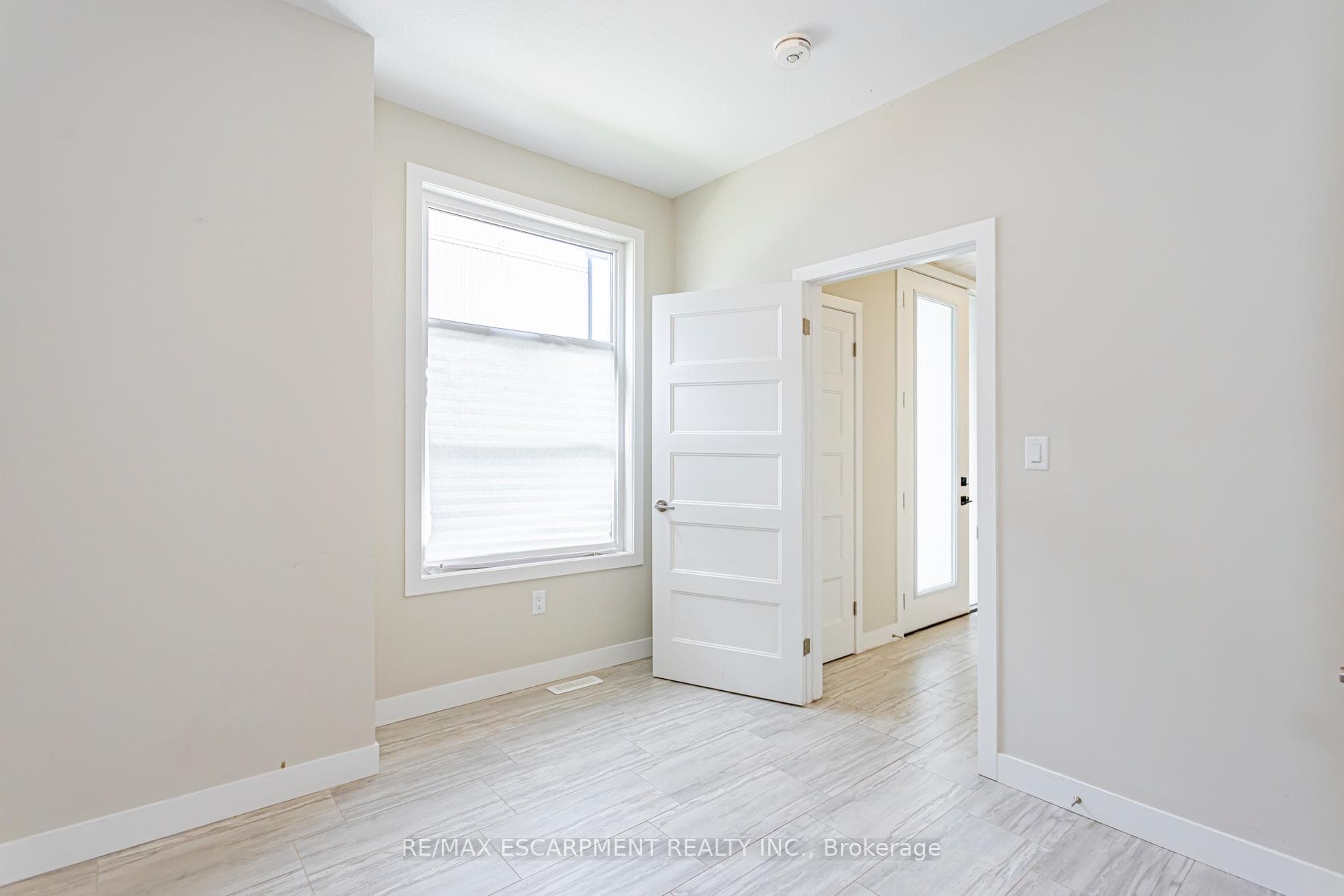 941 Manhattan Way photo 26