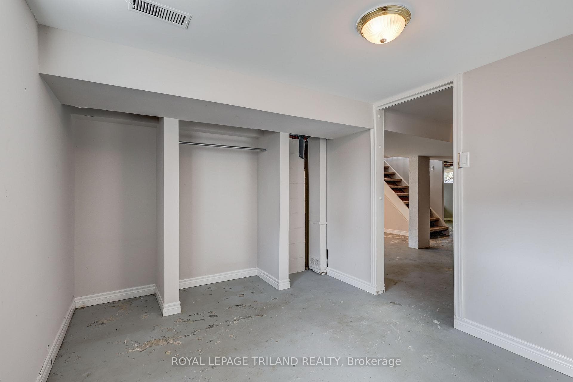 266 Alma Street photo 21