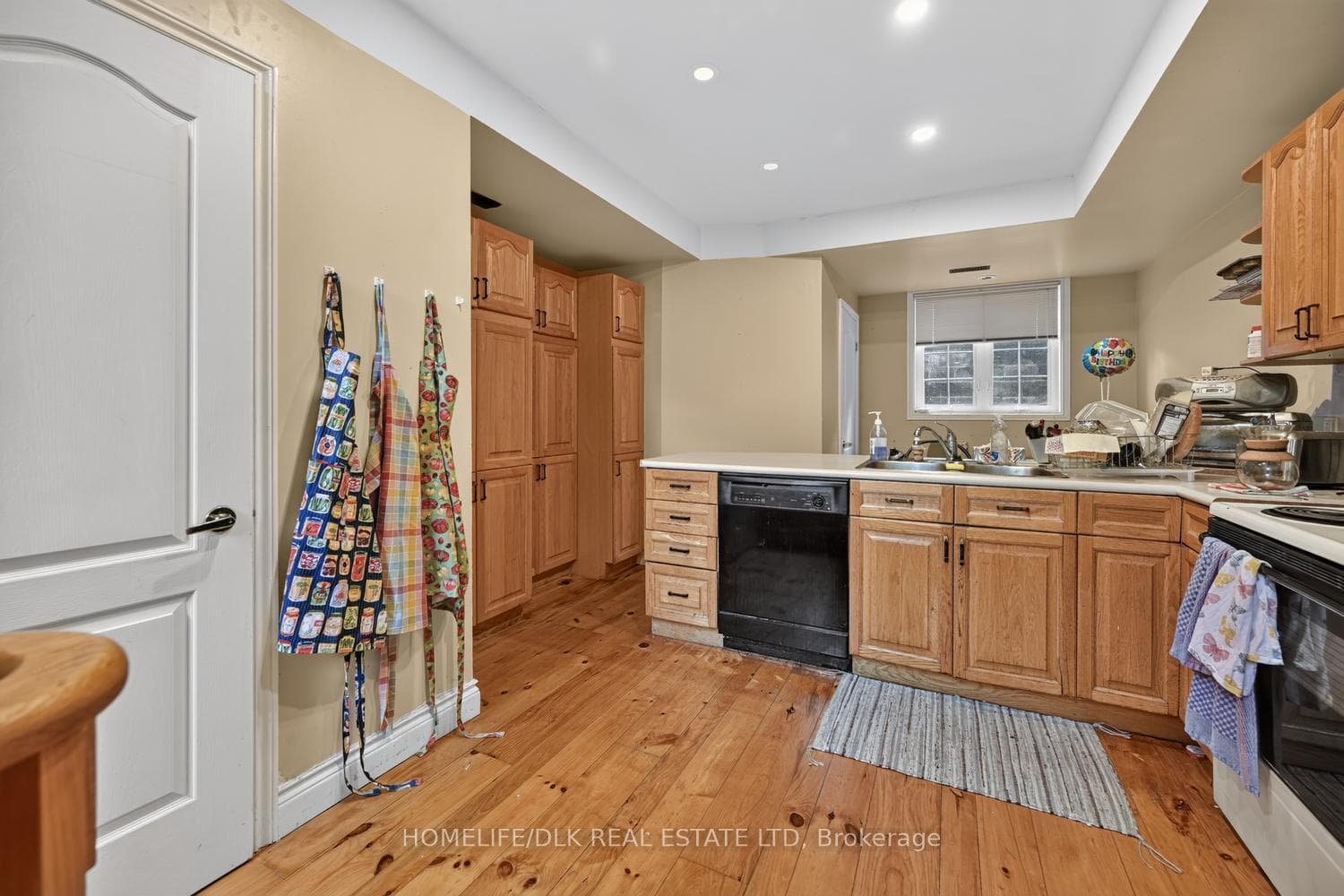 96 William Street photo 20