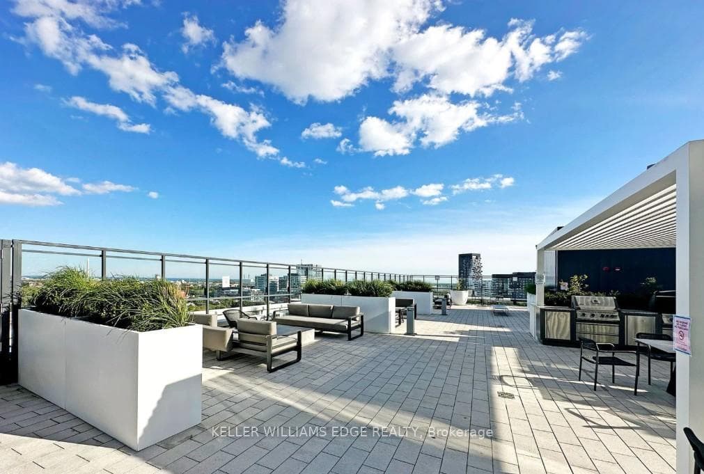 5 Defries Street Unit 2711 photo 17