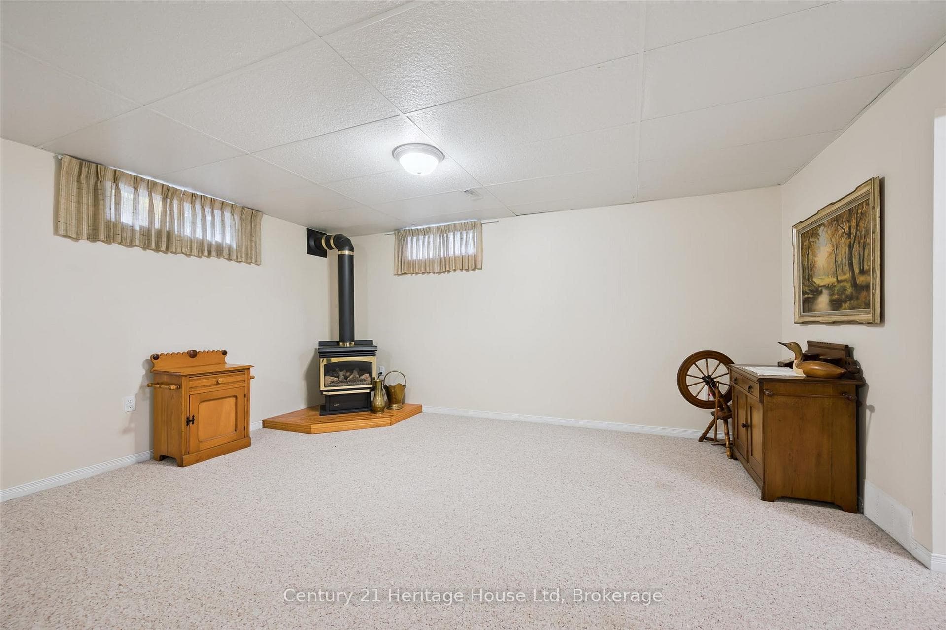 41 Thomas Boulevard photo 27