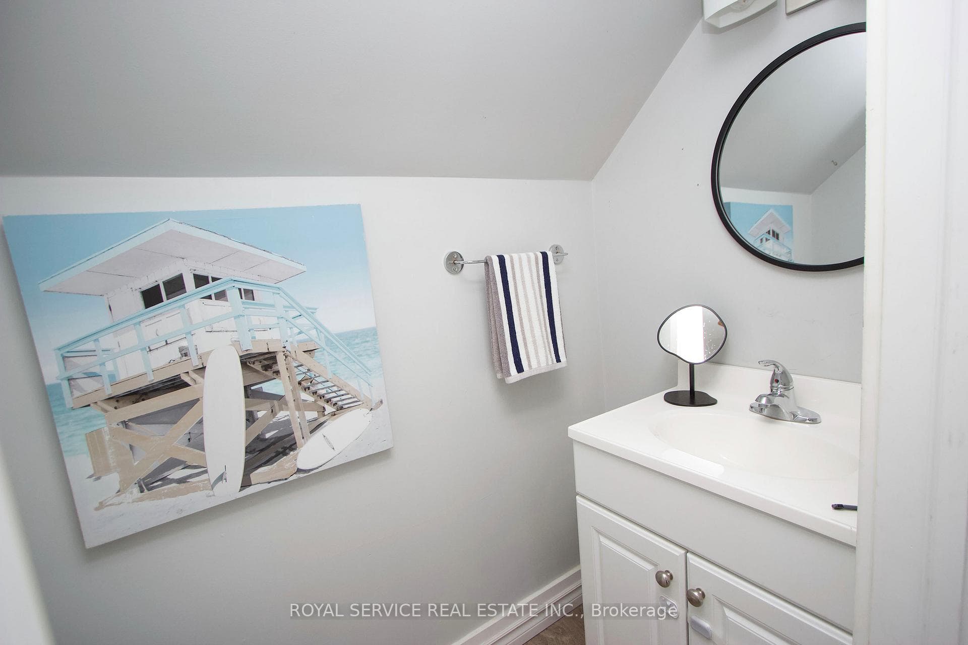 383 Campbell Street photo 19