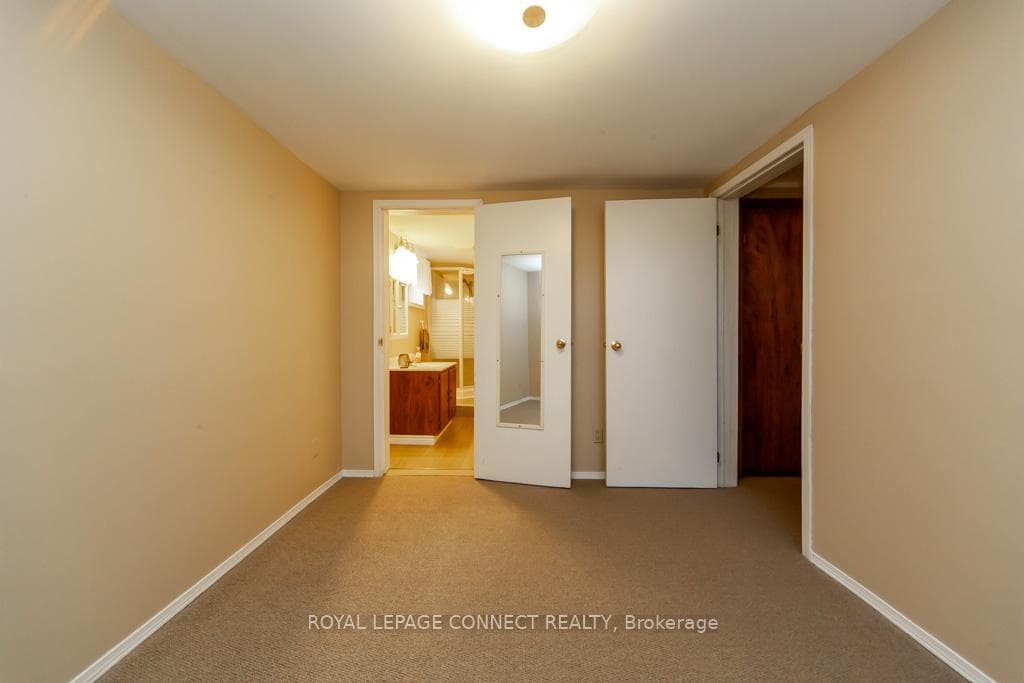 115 Munro Street photo 30
