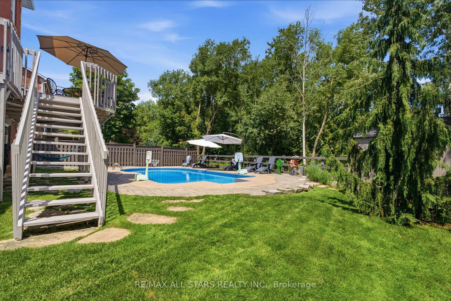 38 Galloway Crescent photo 41