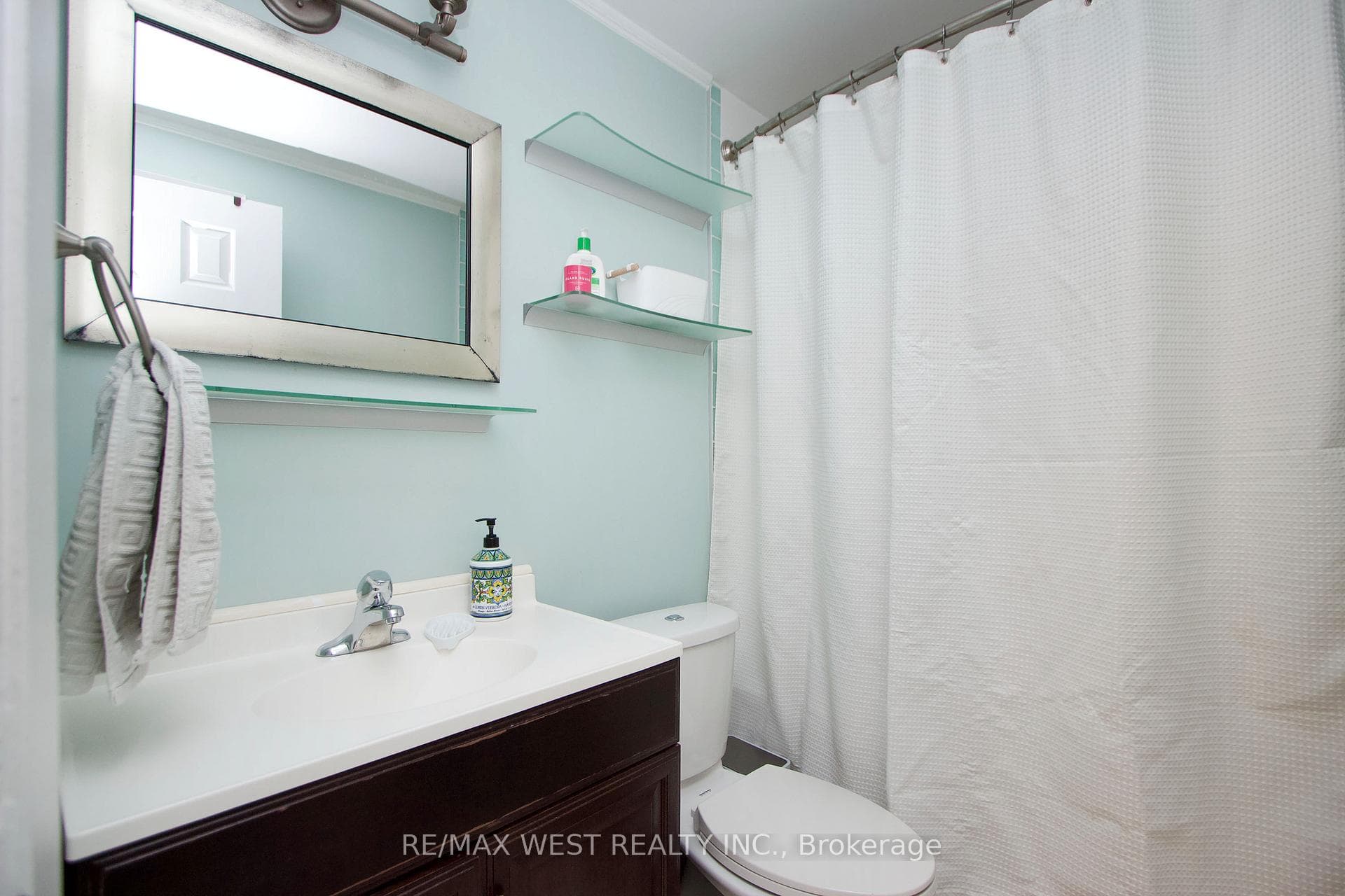450 Bristol Crescent Unit 45 photo 19