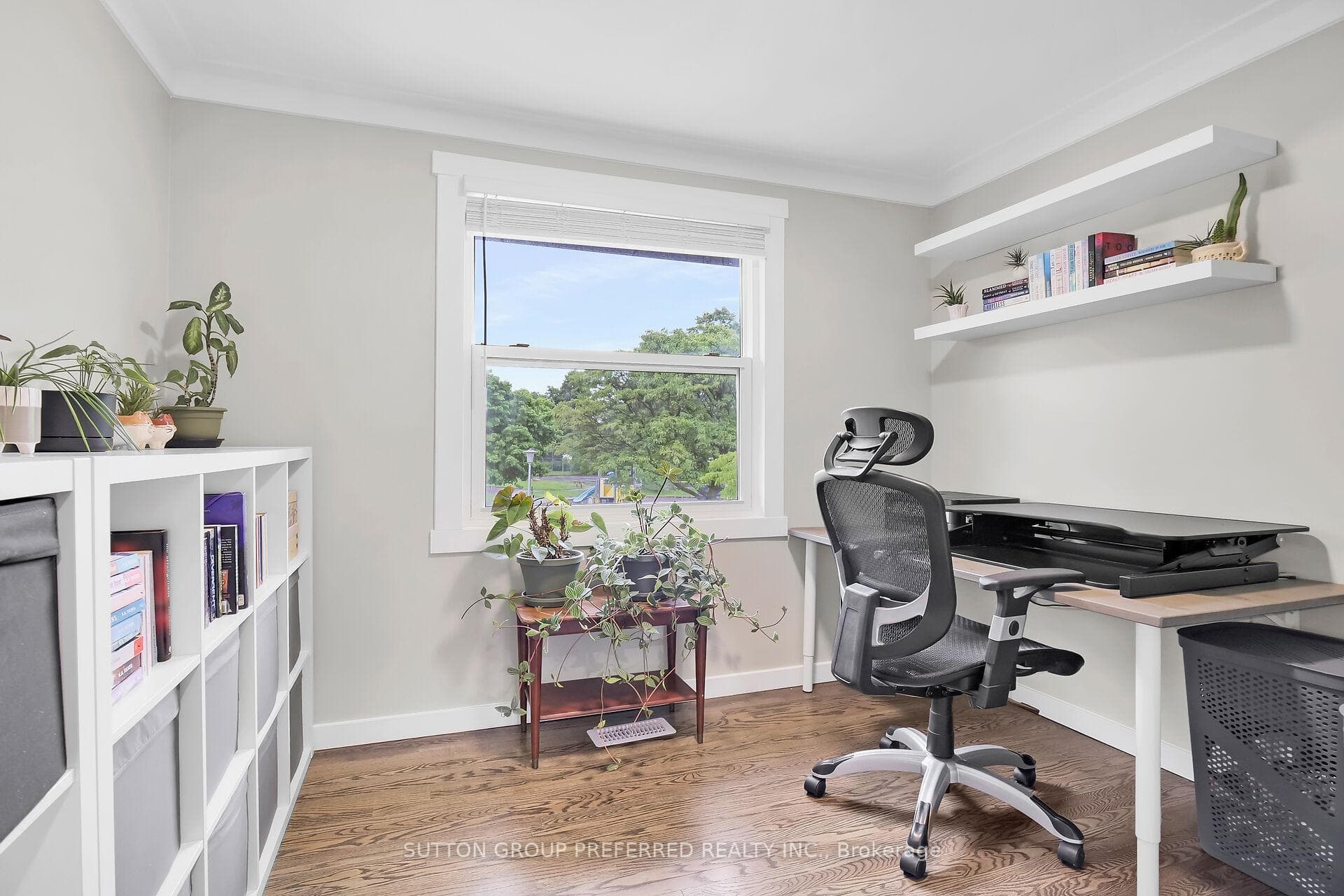 3rd bedroom used as office