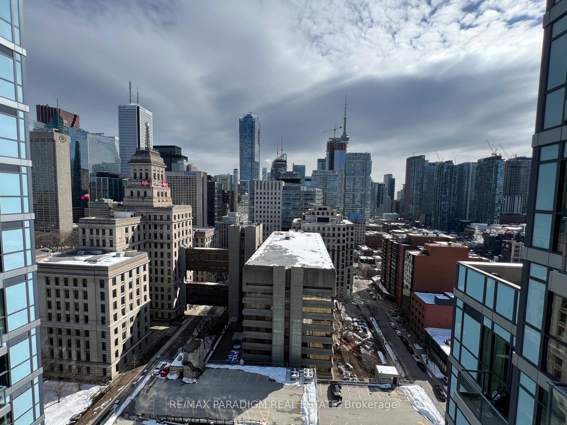210 Simcoe Street Unit 2101 photo 10
