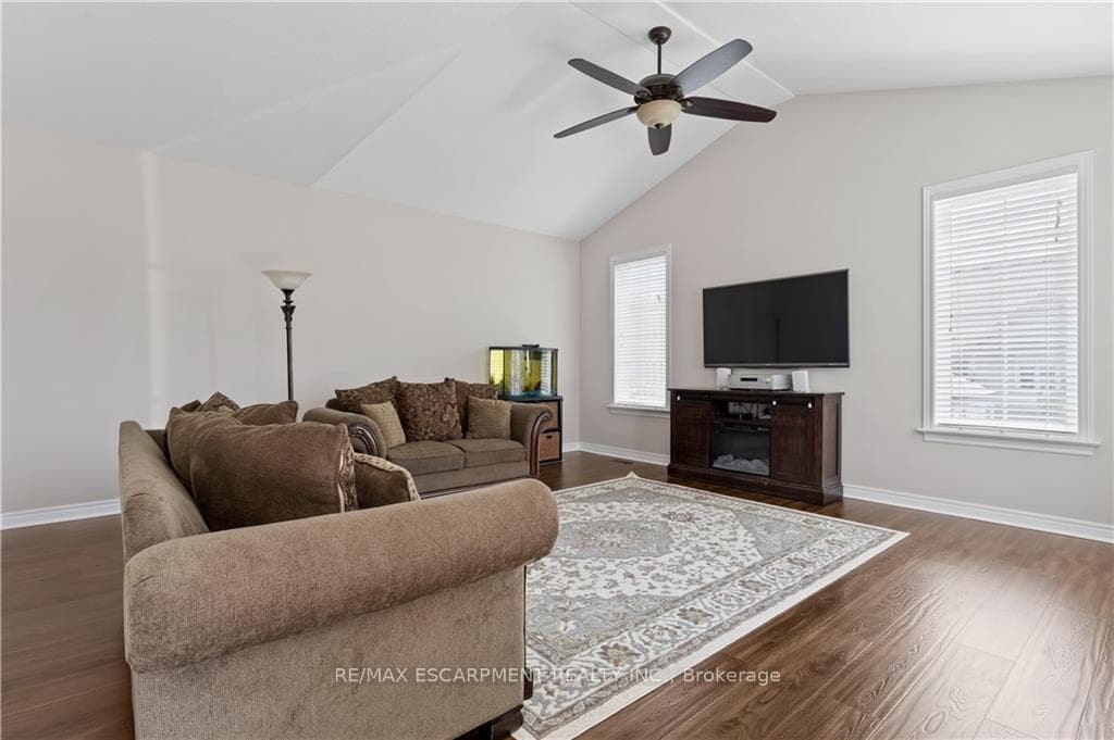 15 Efthemio Court photo 15