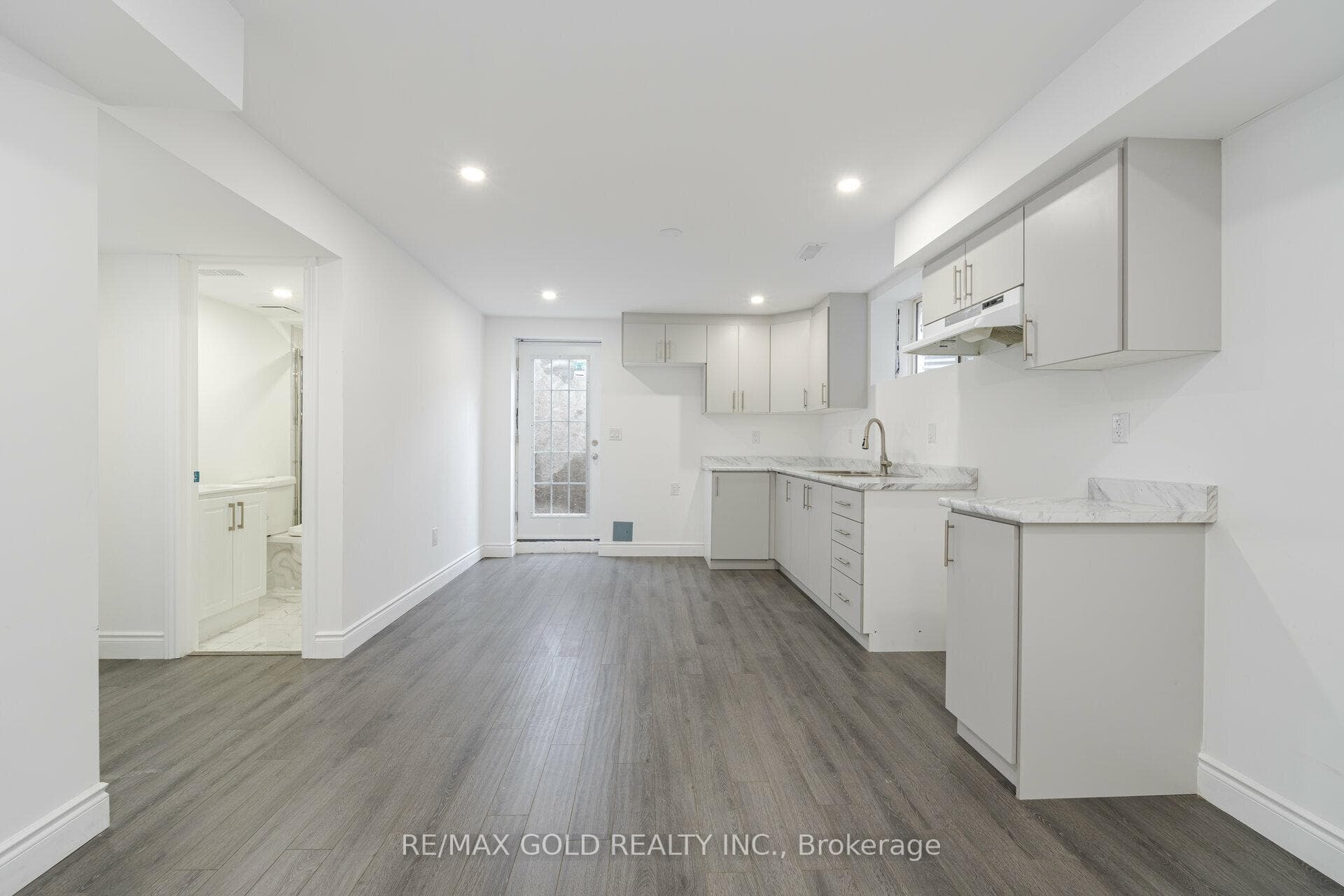 245 Sedgewood Street photo 19