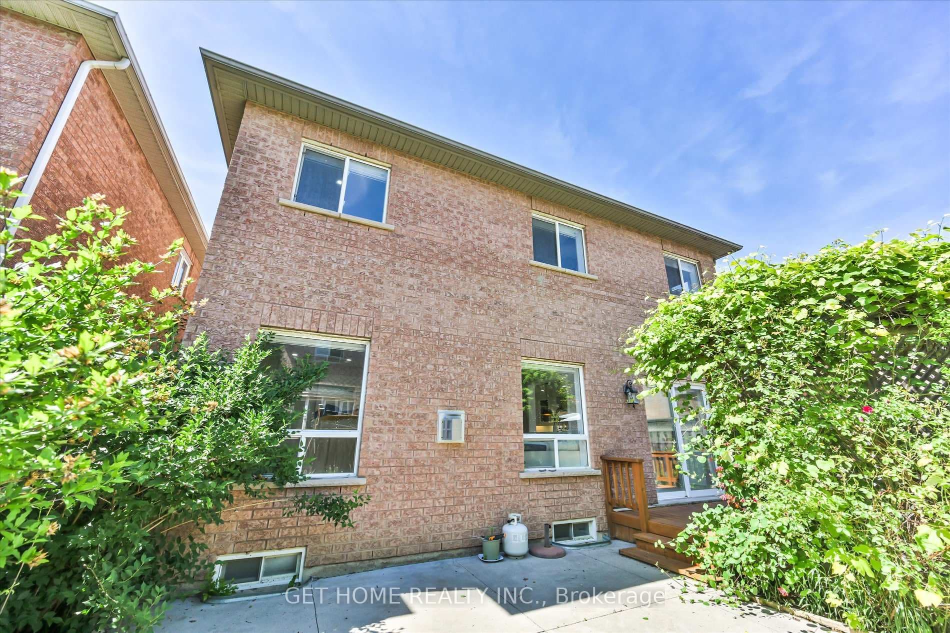 13 Sedgewick Circle photo 38