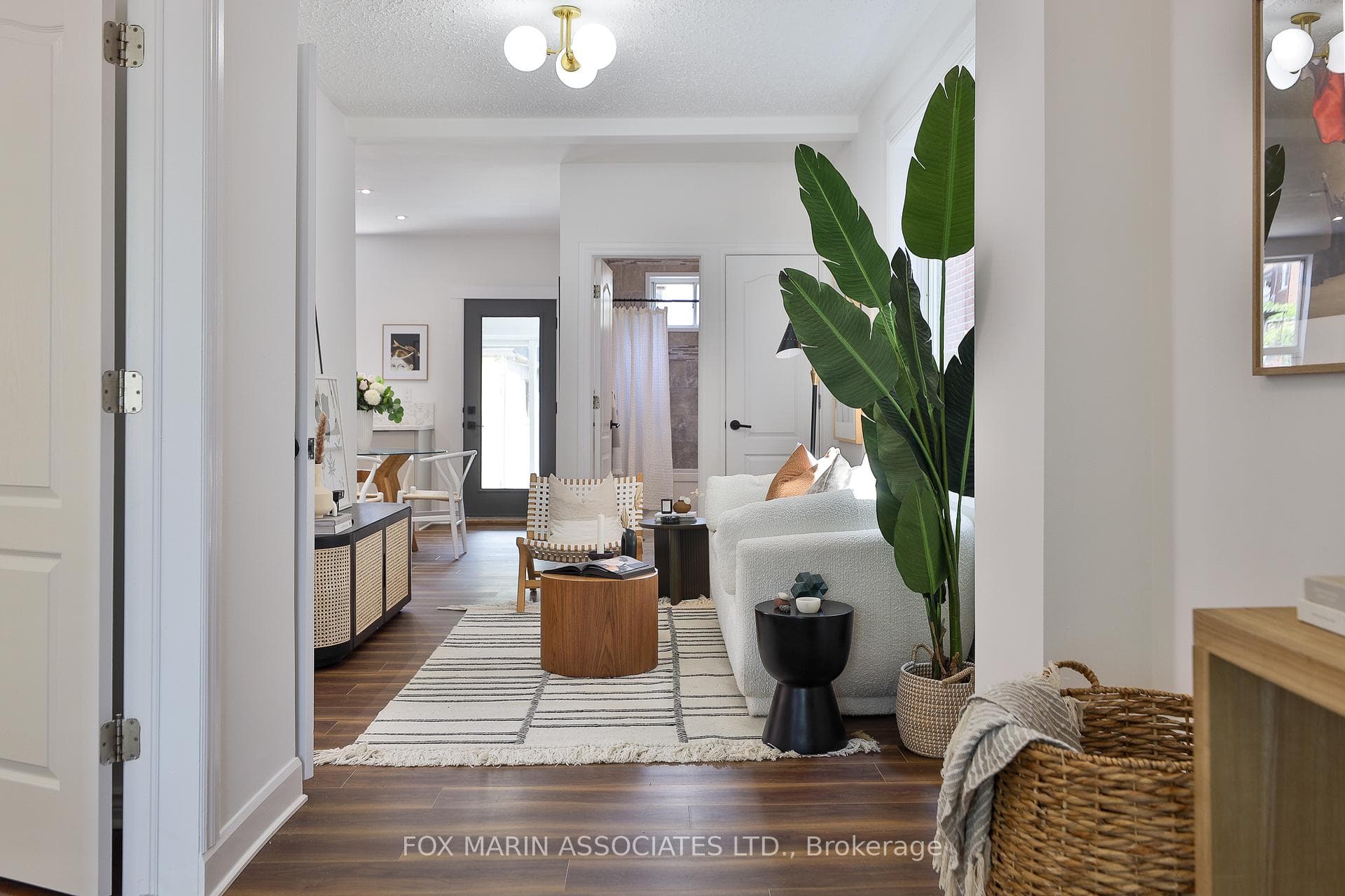 233 Rosethorn Avenue photo 5