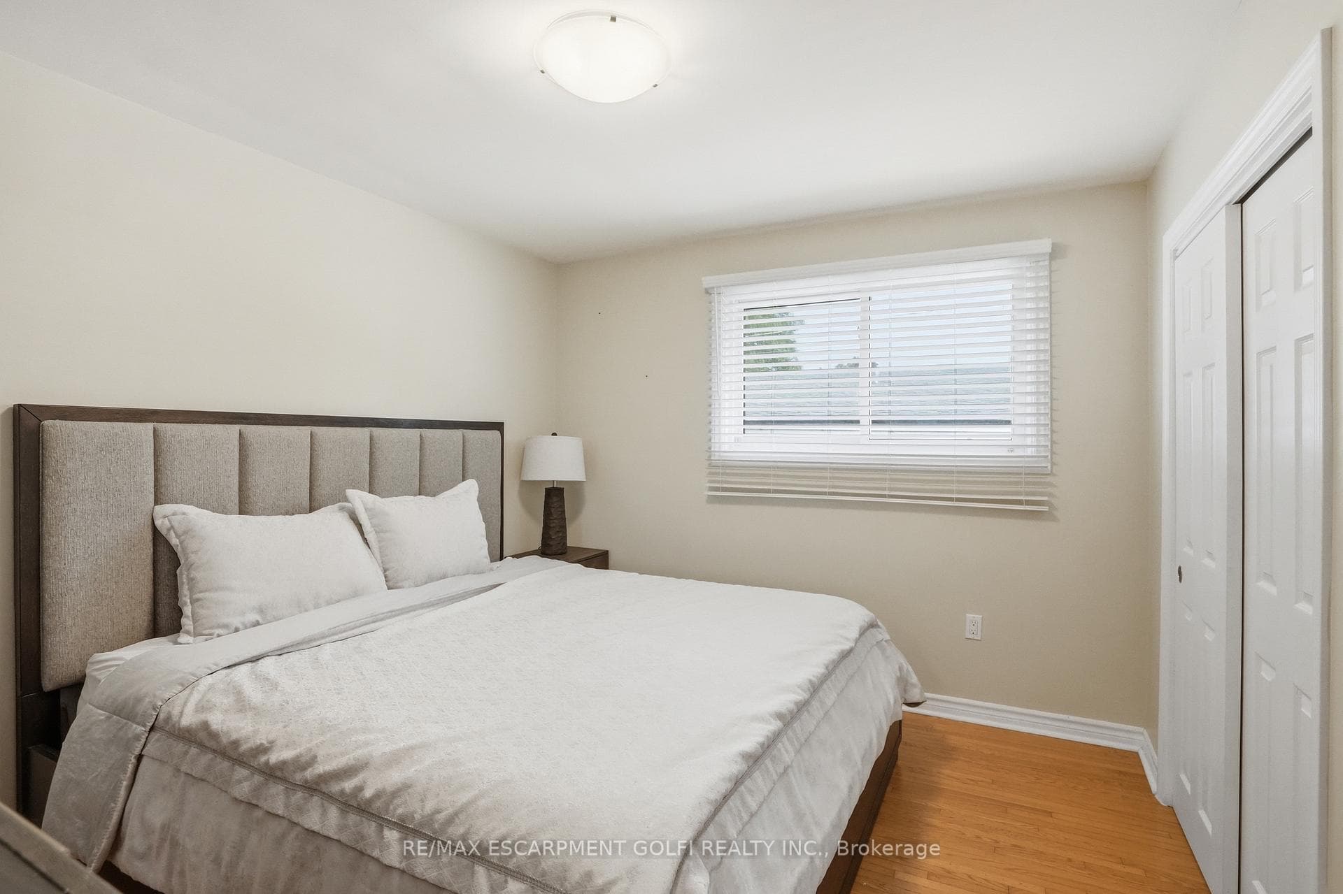 147 Manning Avenue photo 14