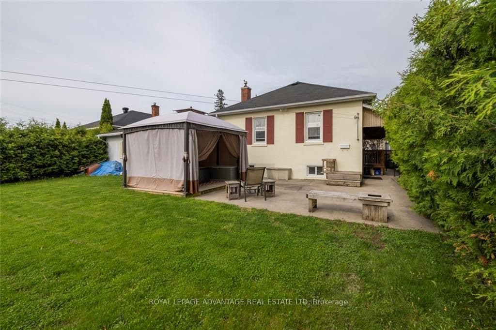 187 BROCKVILLE Street photo 26