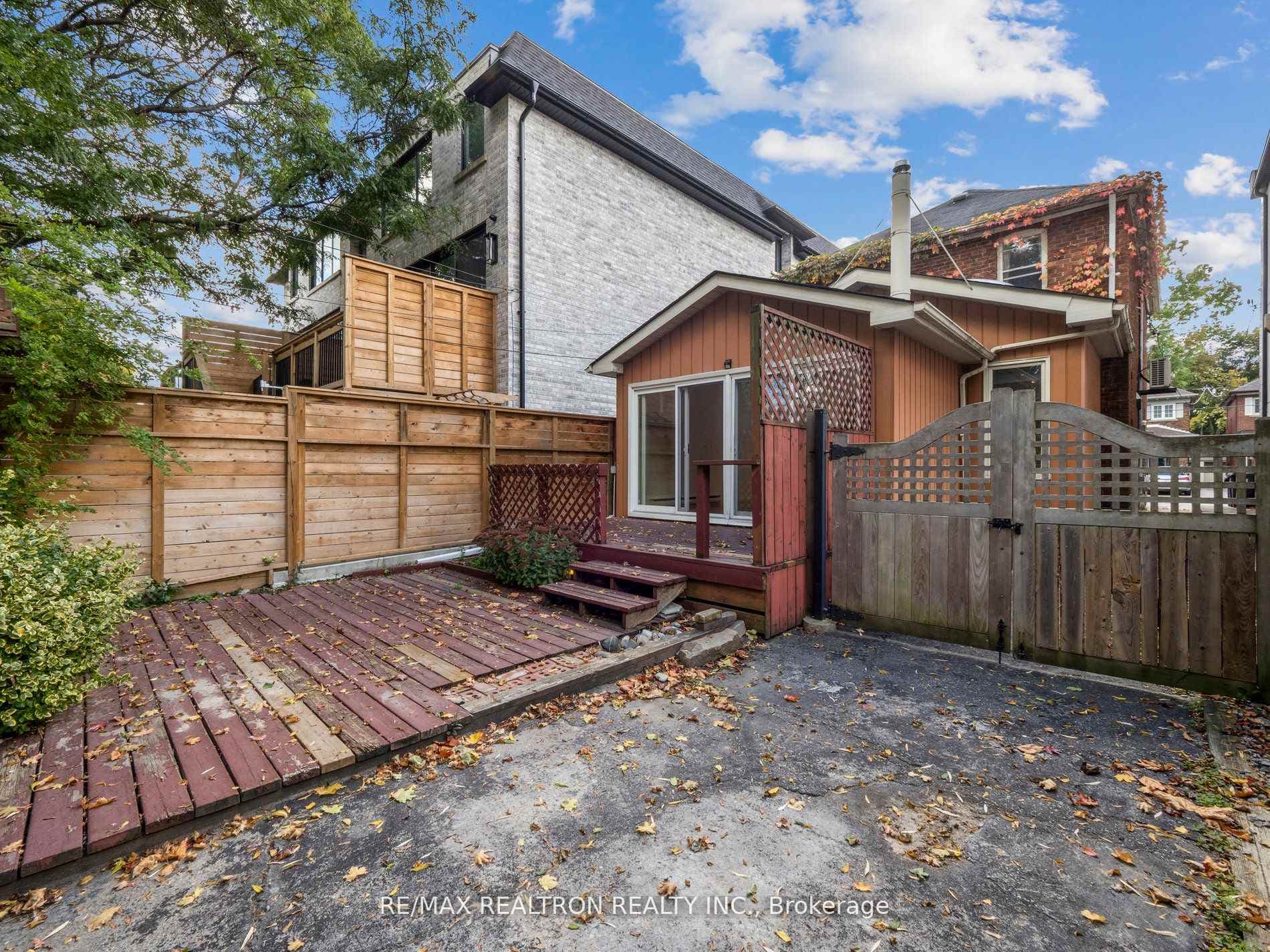 186 Wanless Avenue photo 38