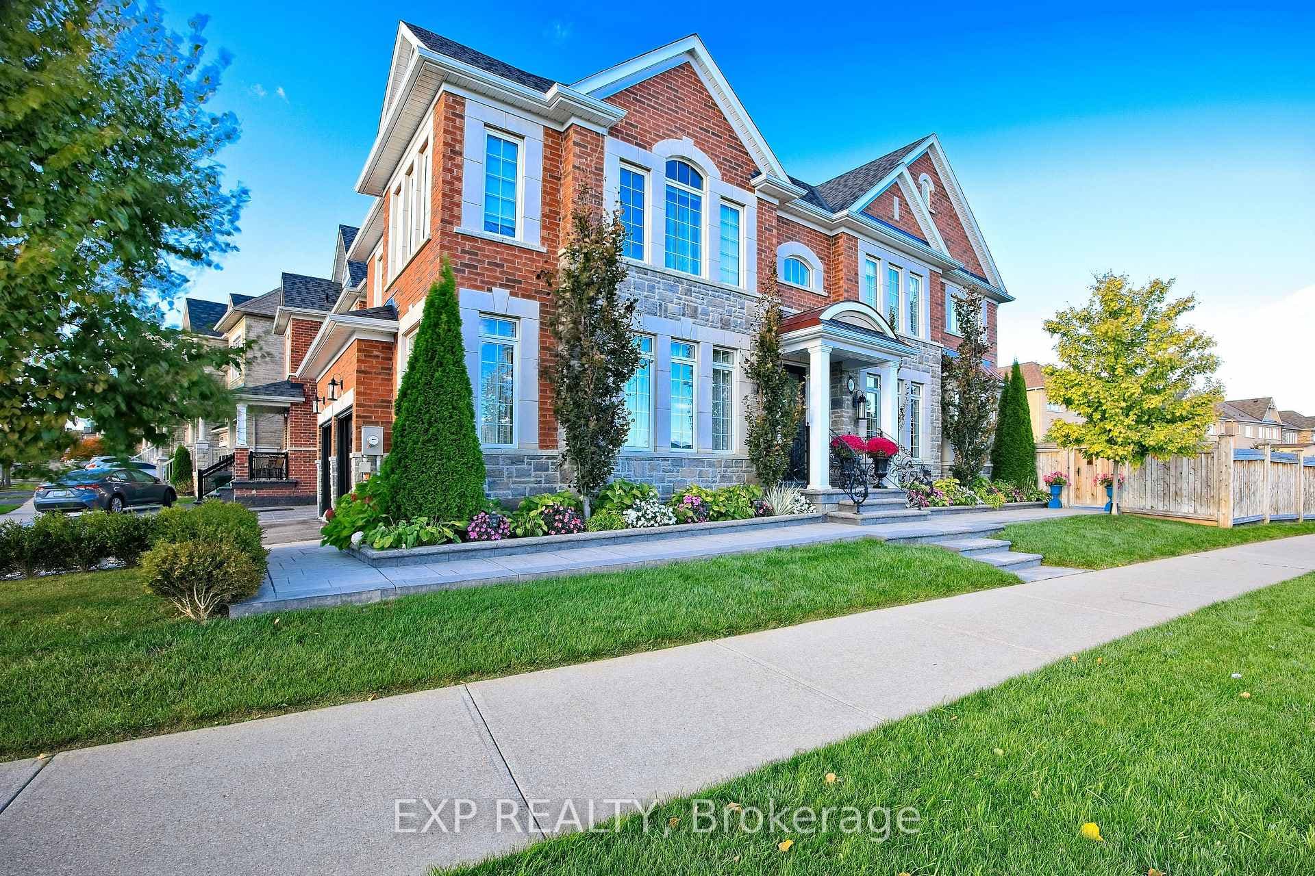 520 Dougall Avenue photo 50