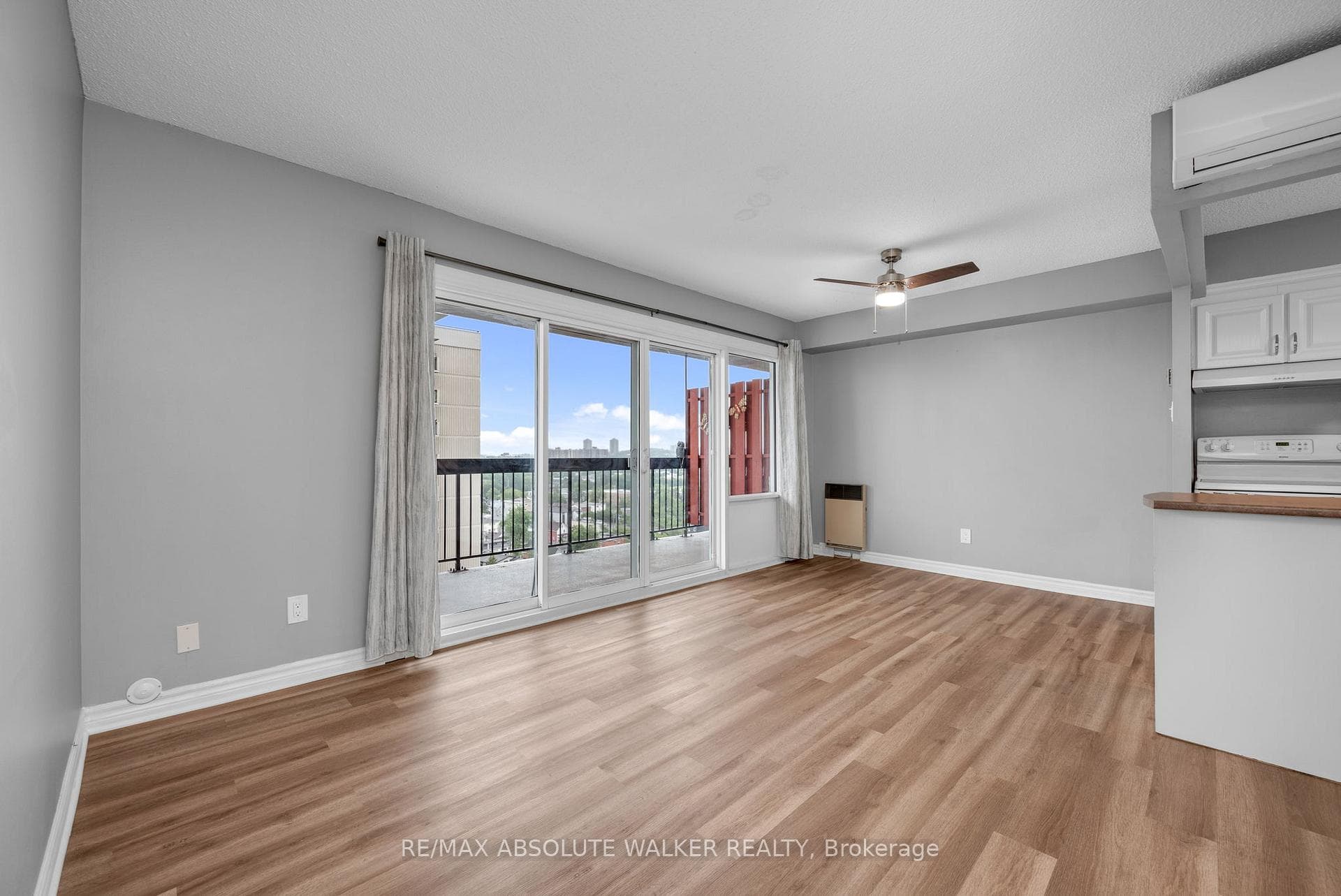 158C MCARTHUR Avenue Unit 1604 photo 12