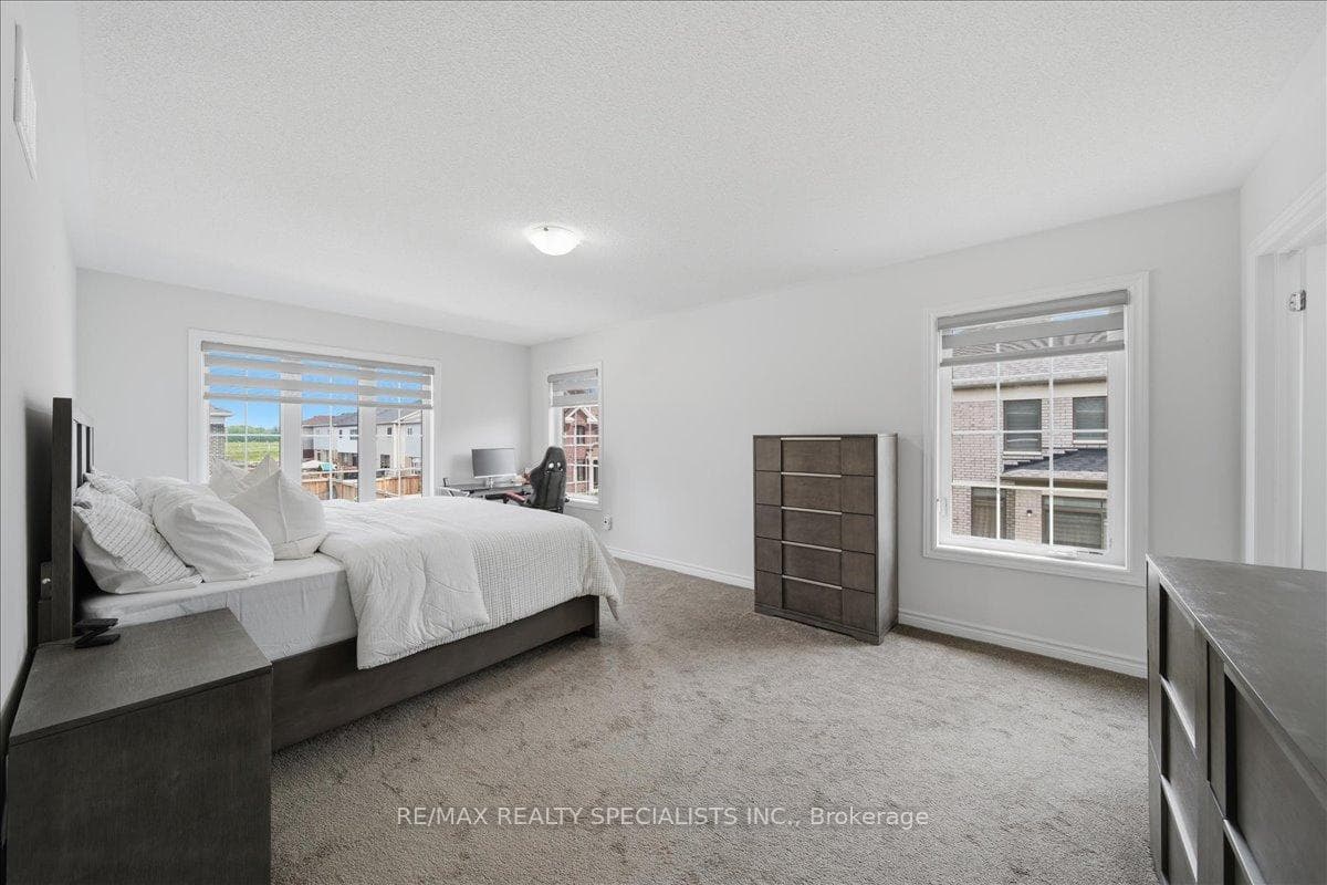 120 Durham Avenue photo 32
