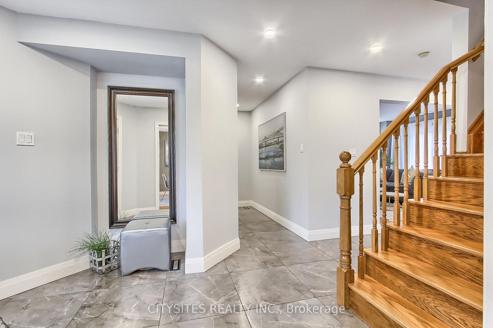 1007 Leslie Drive photo 16
