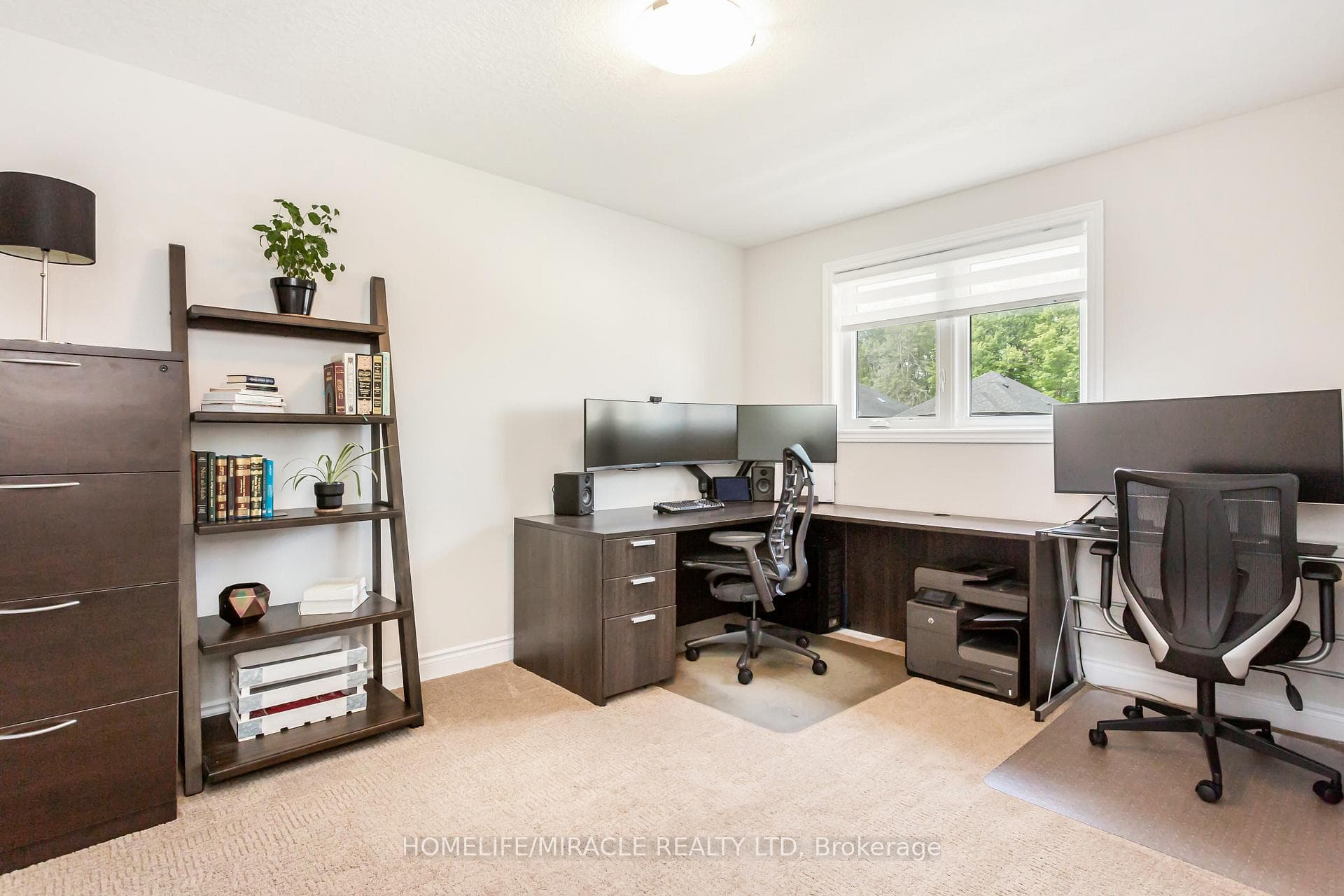 23 Tindall Crescent photo 29