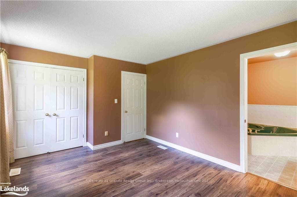 1027 BLAIRHAMPTON Road photo 22
