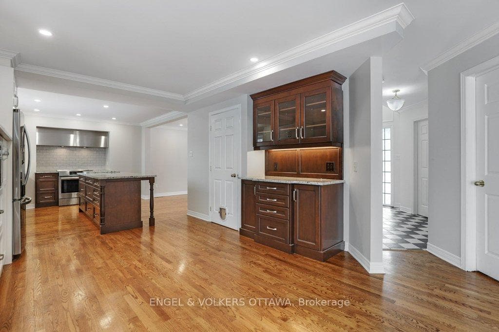 8 Mary Hill Crescent photo 16