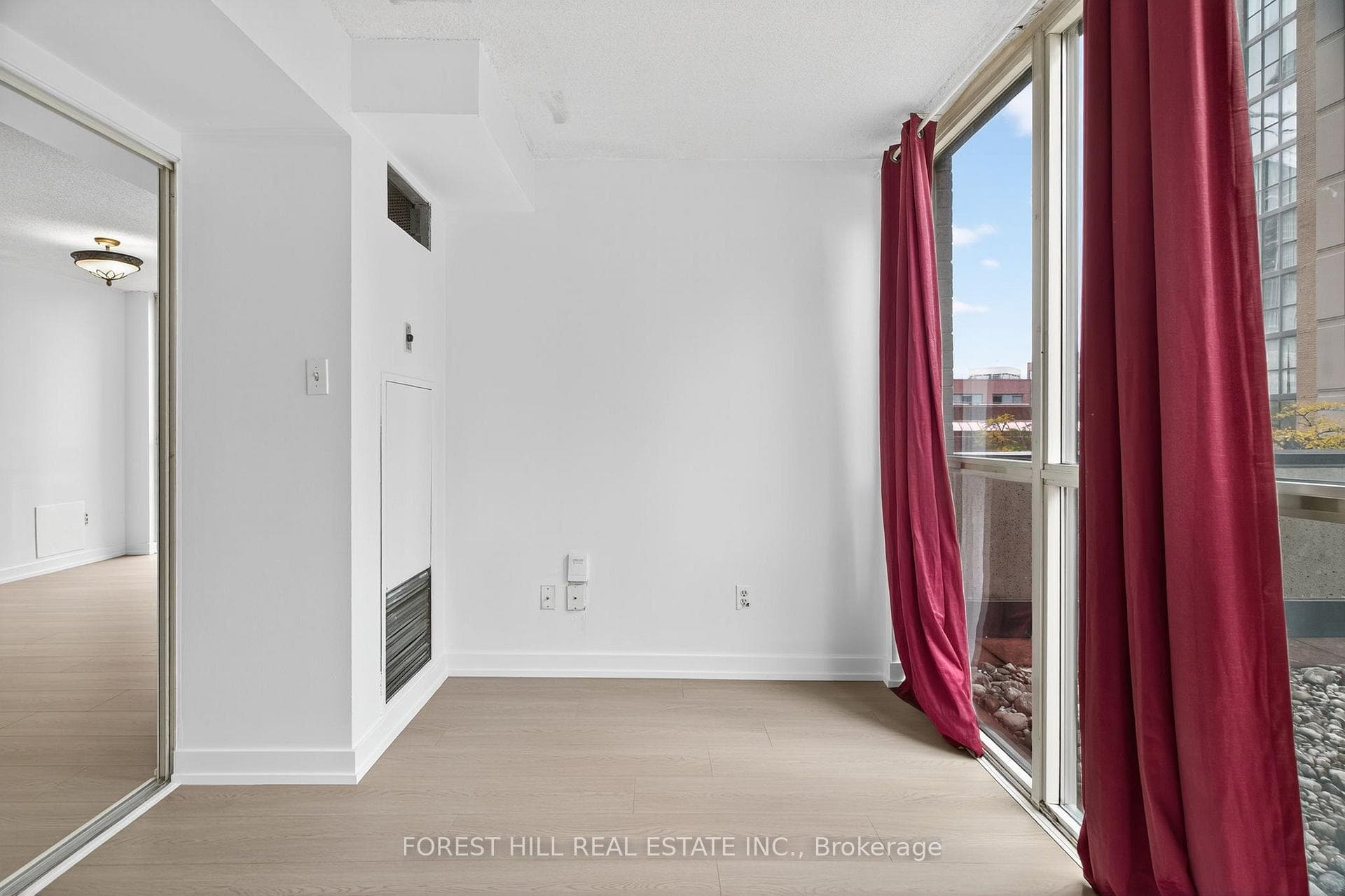 285 Enfield Place Unit 210 photo 15