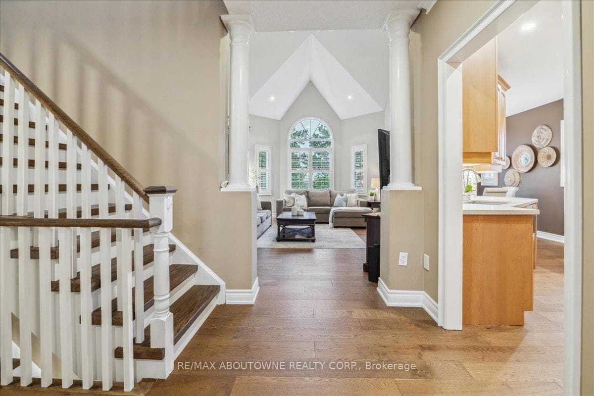 2183 Turnberry Drive photo 7