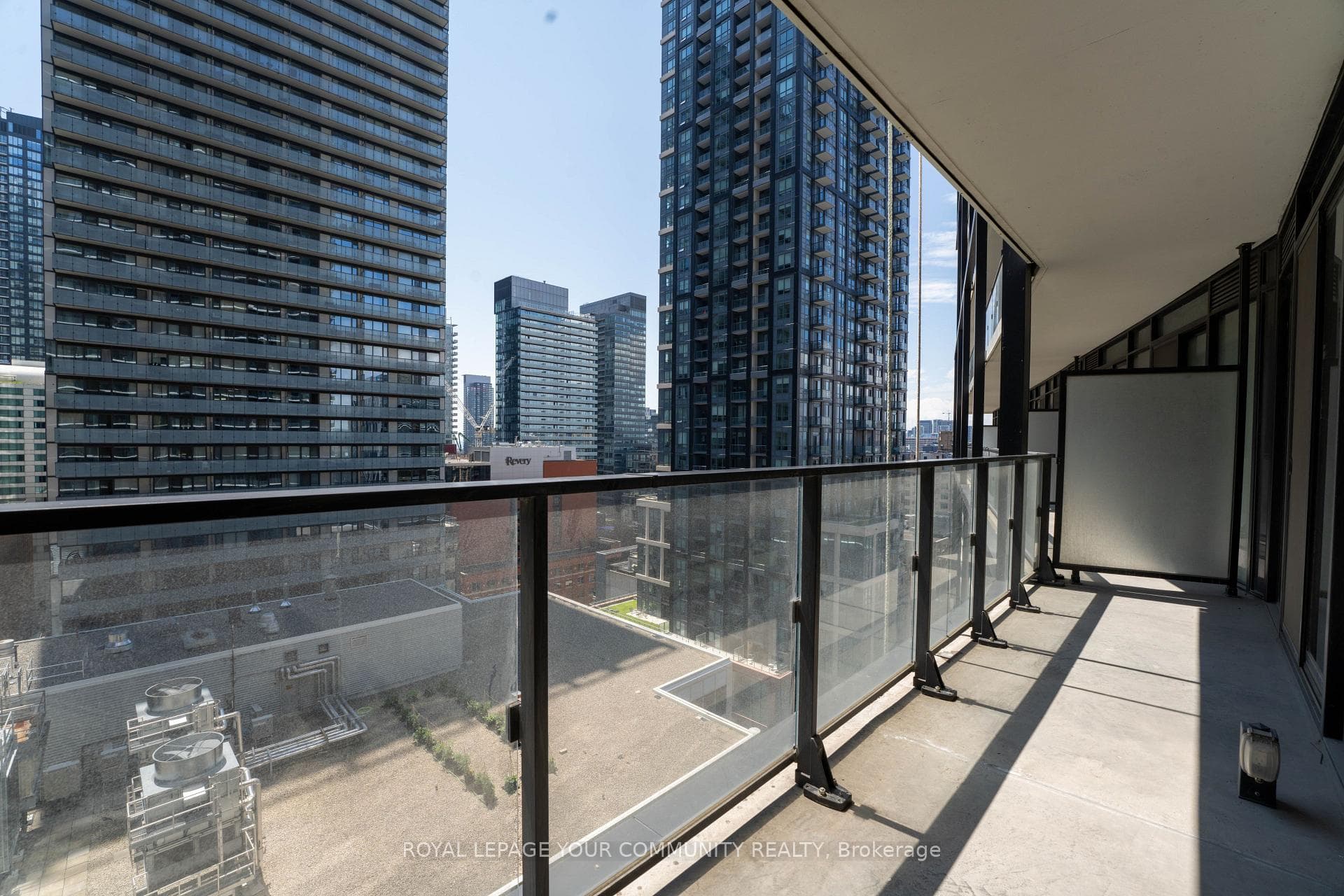125 Peter Street Unit 1511 photo 17
