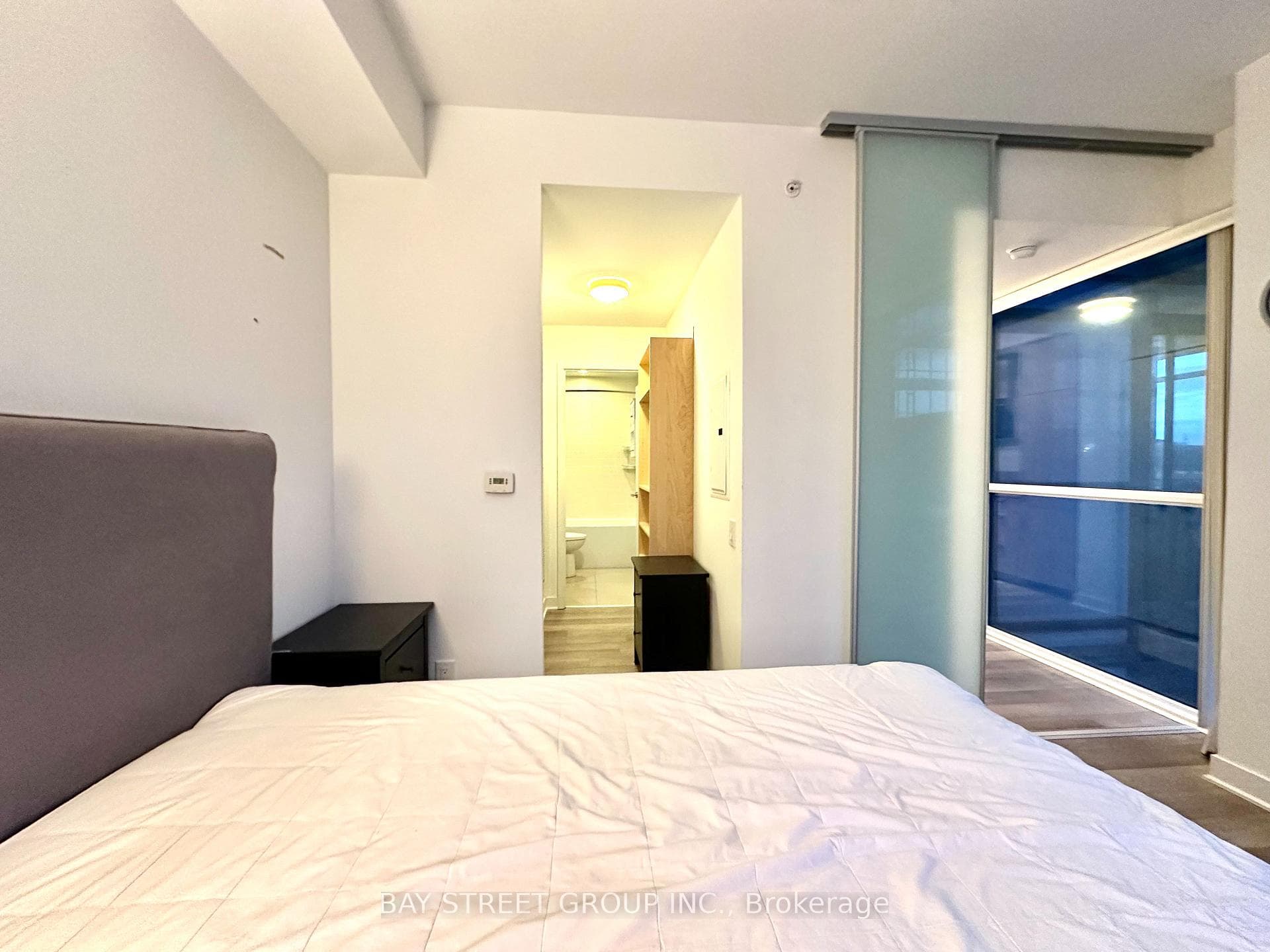 290 Adelaide Street Unit 2210 photo 12
