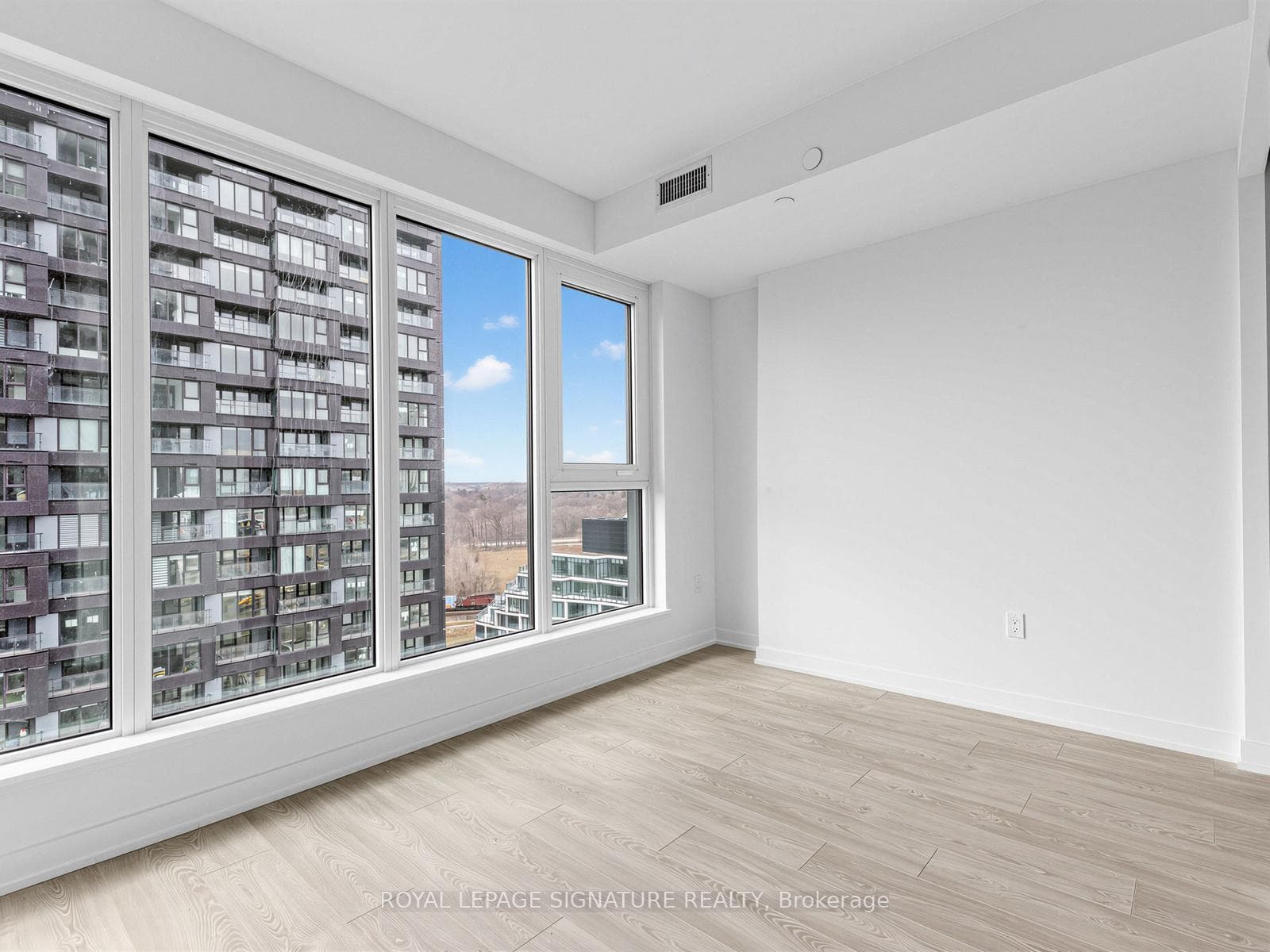5 Quarrington Lane Unit 1401 photo 20