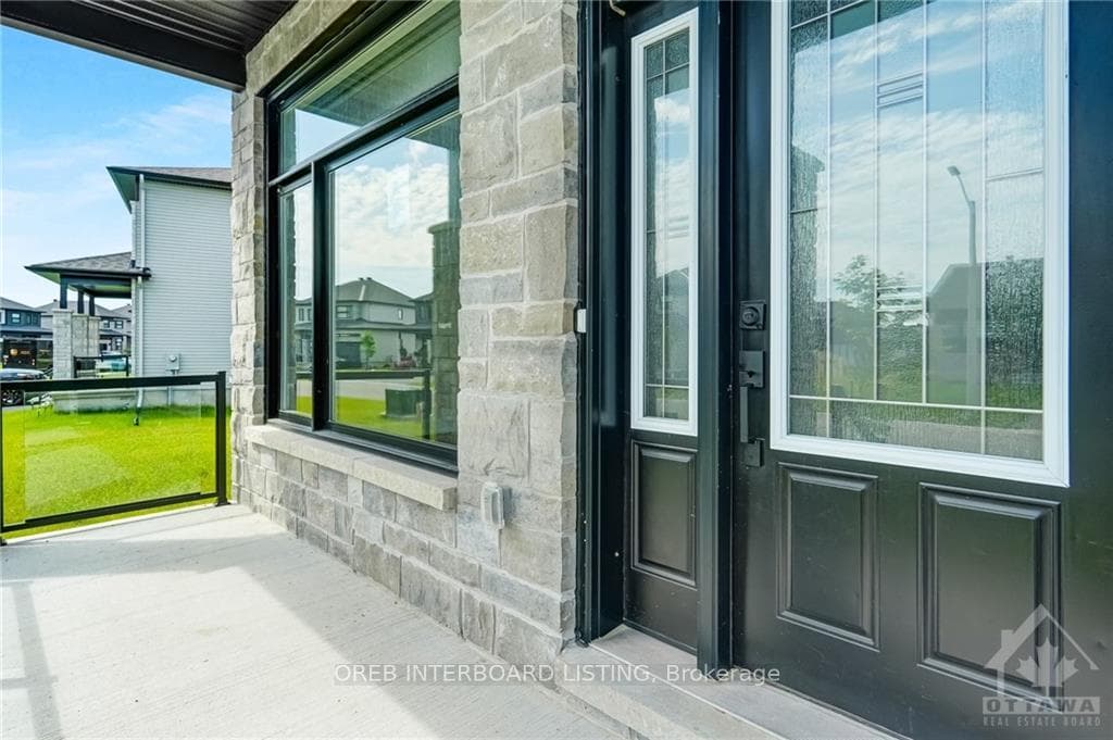 628 CONSERVATION Street photo 2