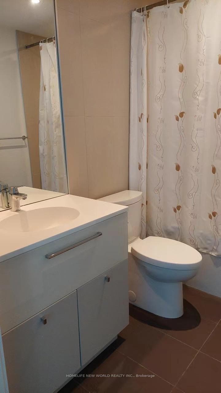 15 Grenville Street Unit 1709 photo 8