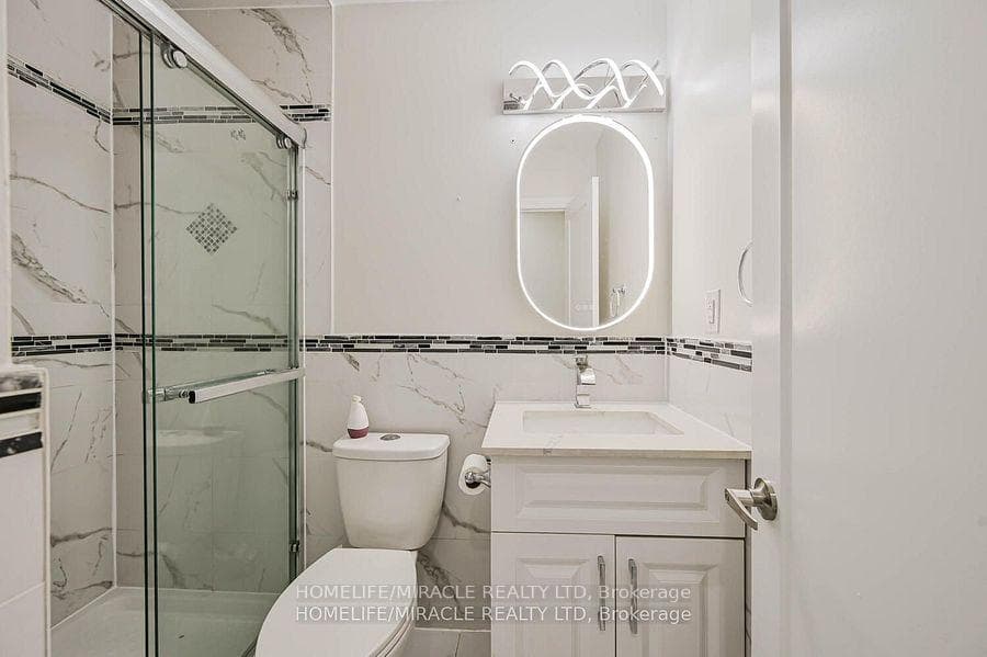 159 Taysham Crescent photo 17