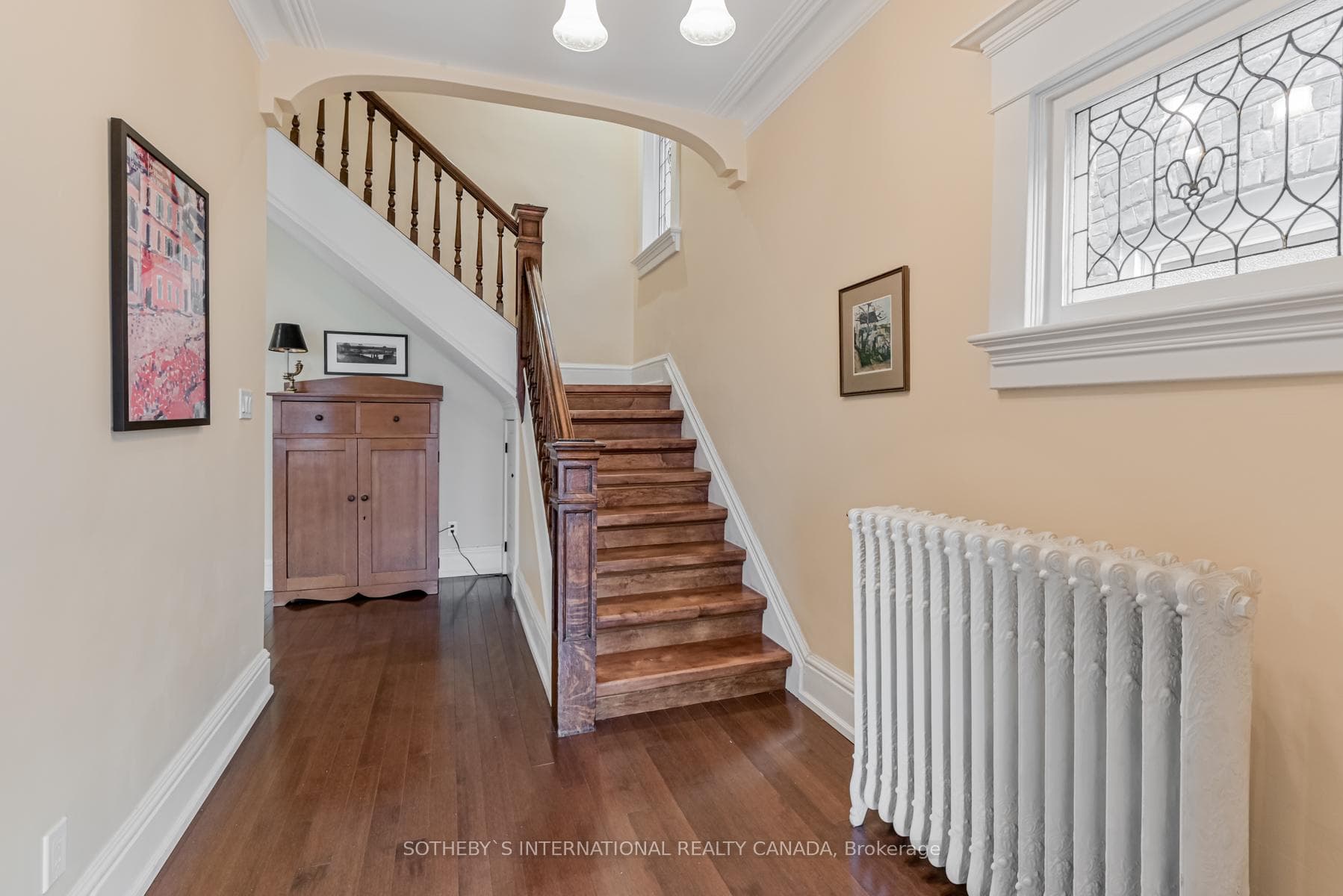 525 Markham Street photo 4