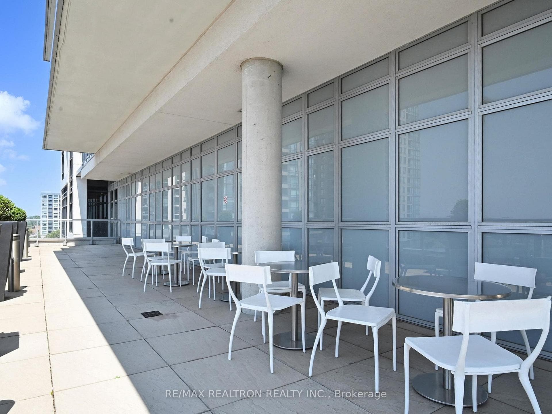 501 St. Clair Avenue Unit 1208 photo 40
