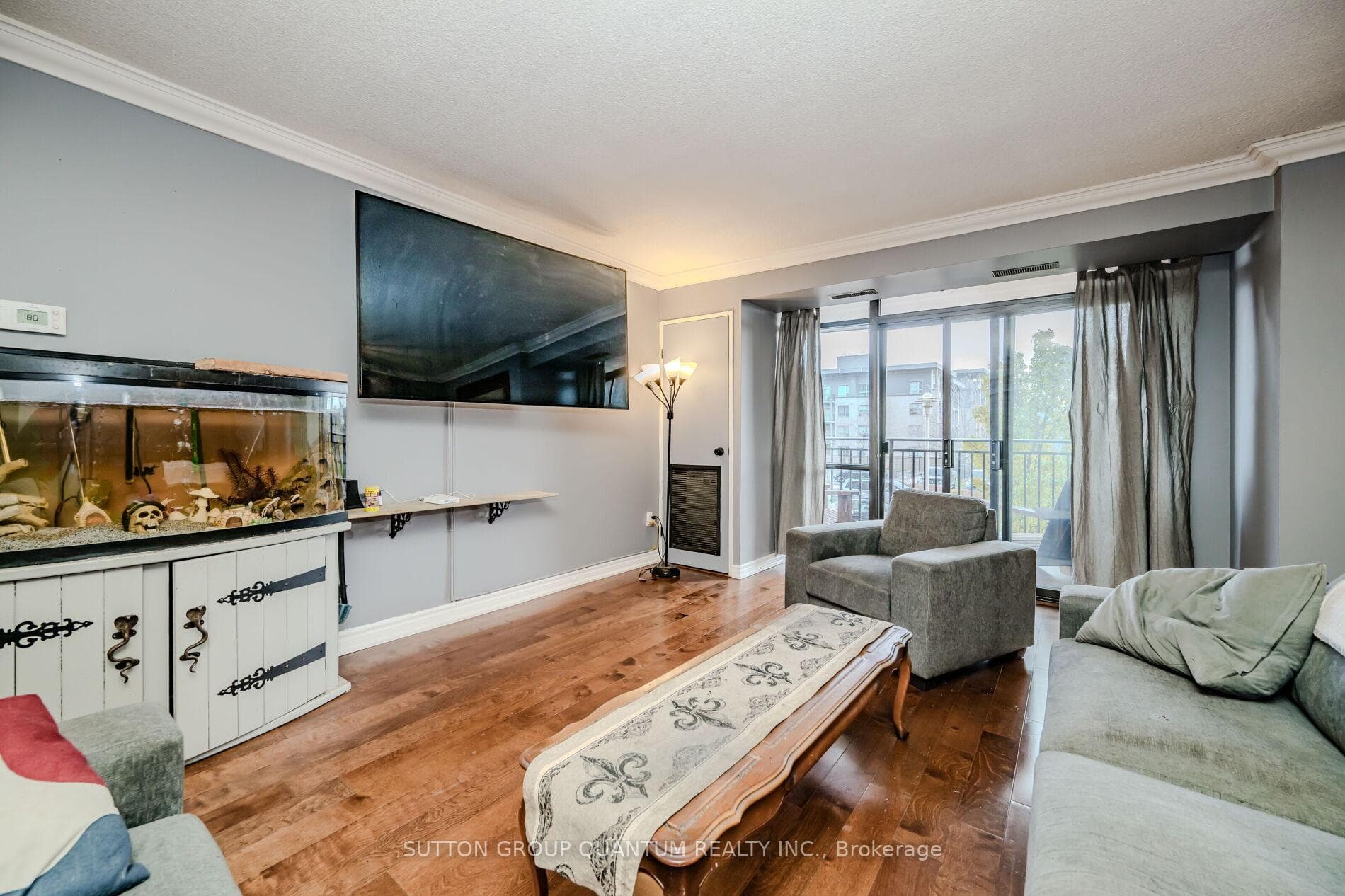 500 Green Road Unit 211 photo 12