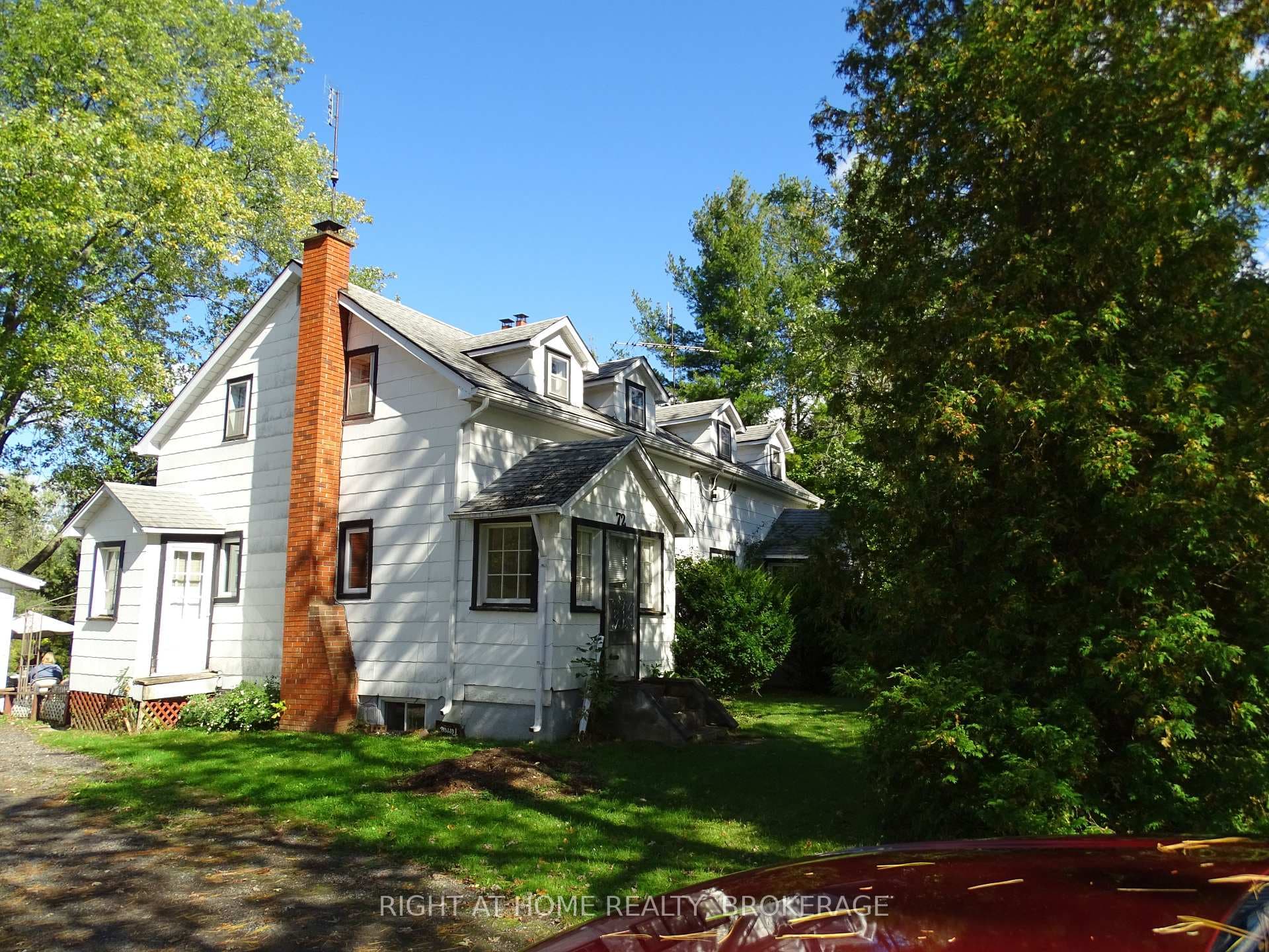 72 Bridge Street photo 1