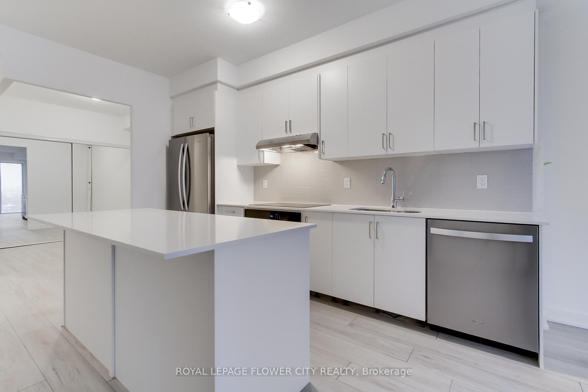 1035 Southdown Road Unit 1201 photo 8