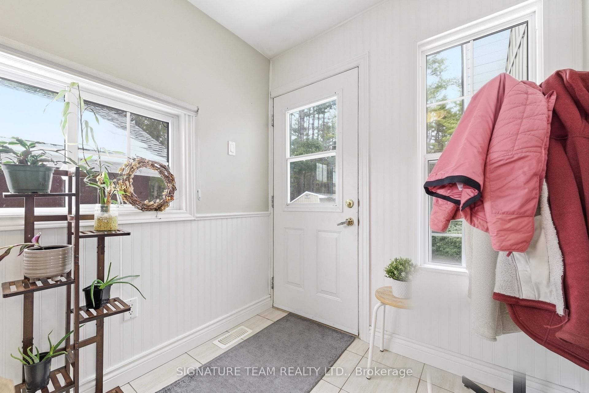 642 Pecoskie Drive photo 26