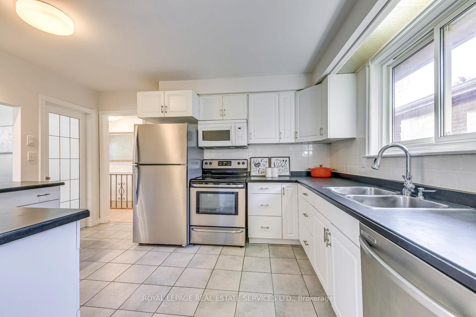 743 Mullin Way photo 13