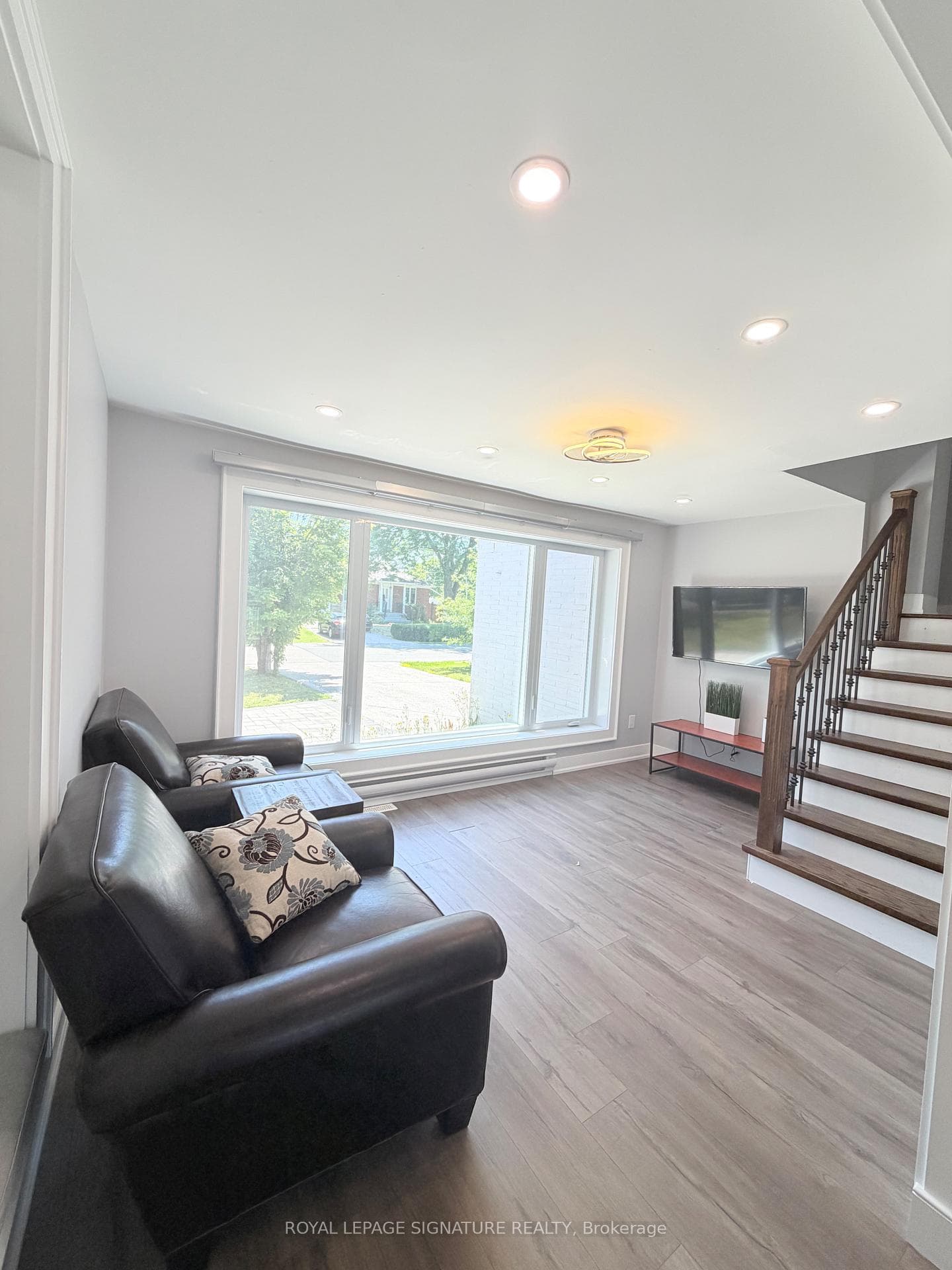 104 Great Oak Drive photo 15
