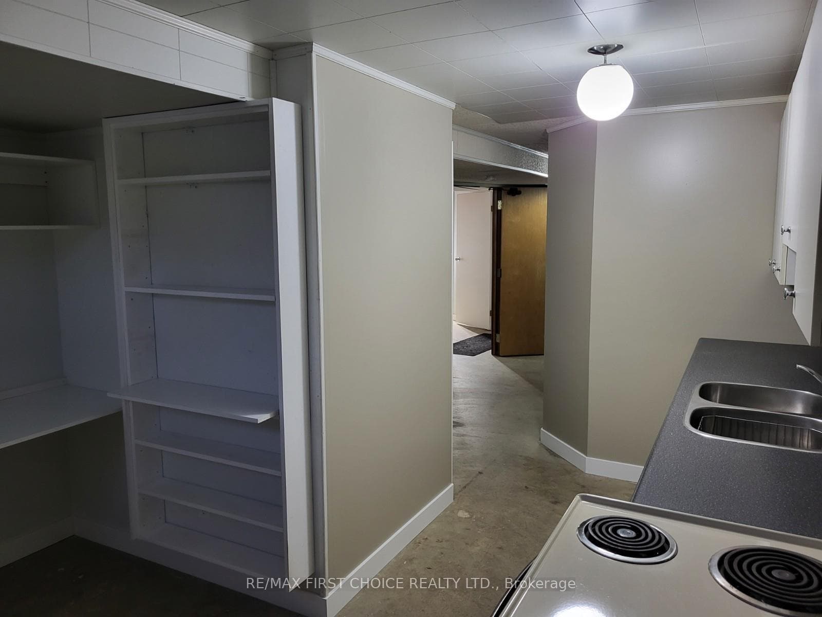 716 James Street photo 22