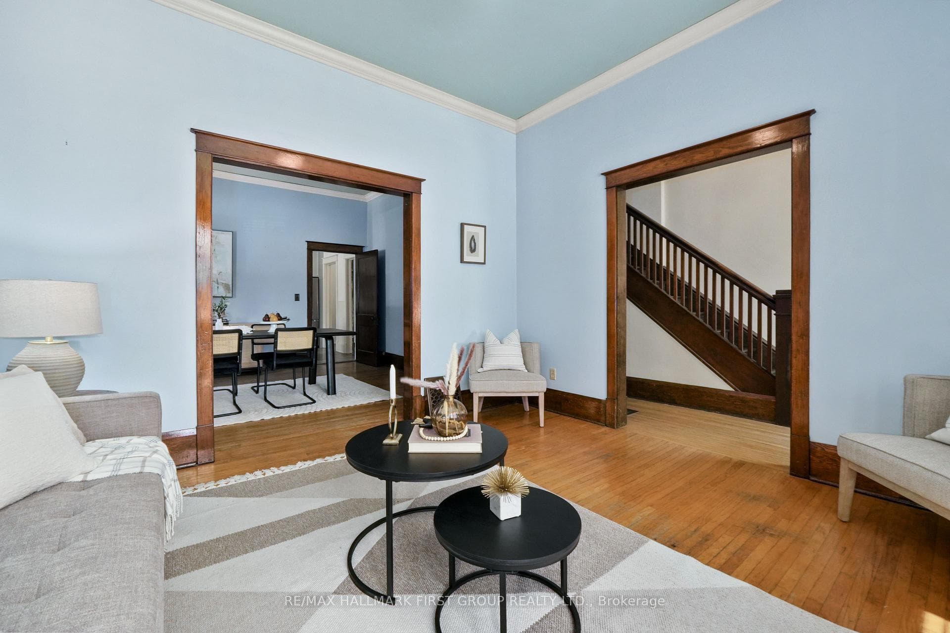 274 Ridout Street photo 9