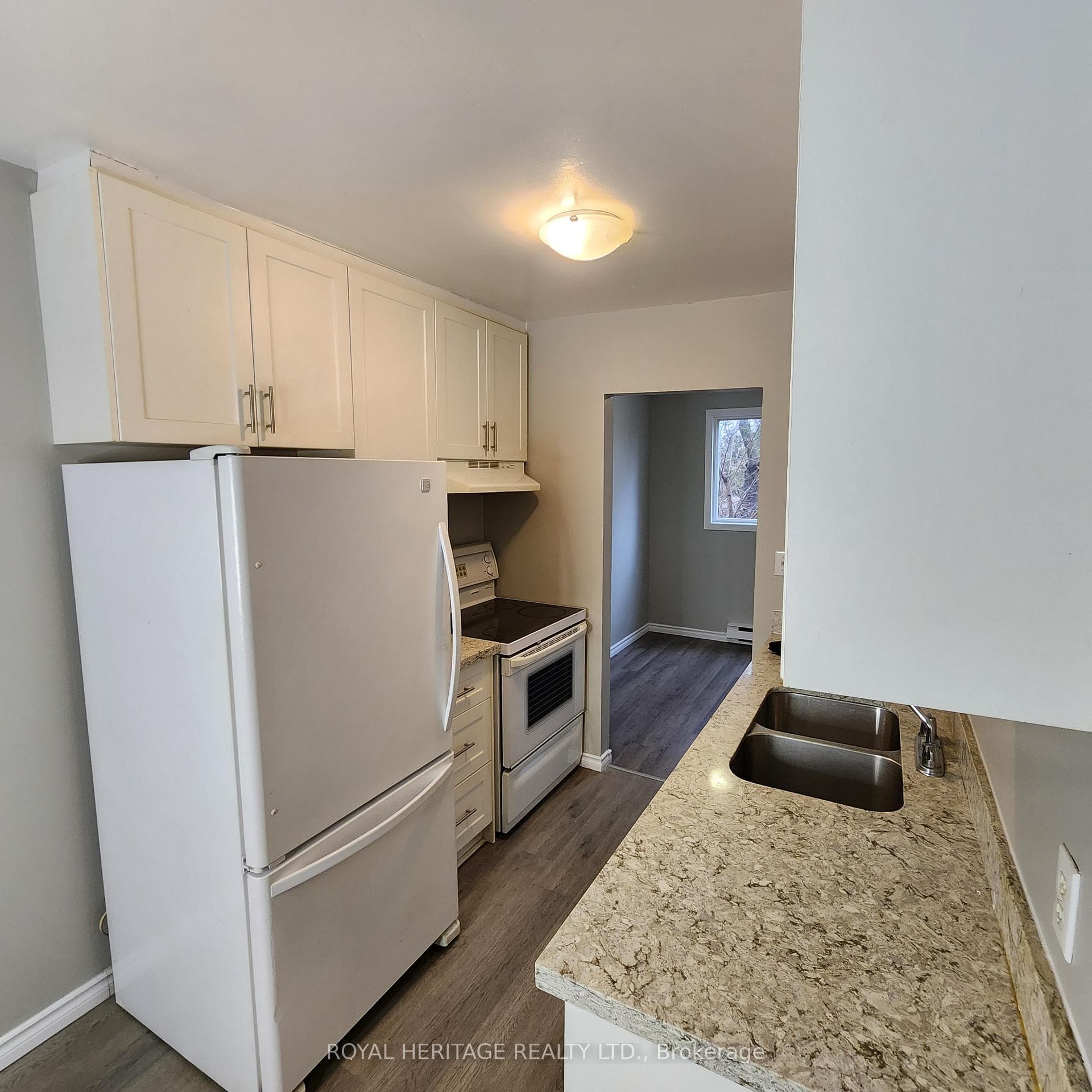 725 Cricklewood Drive Unit 5 photo 9